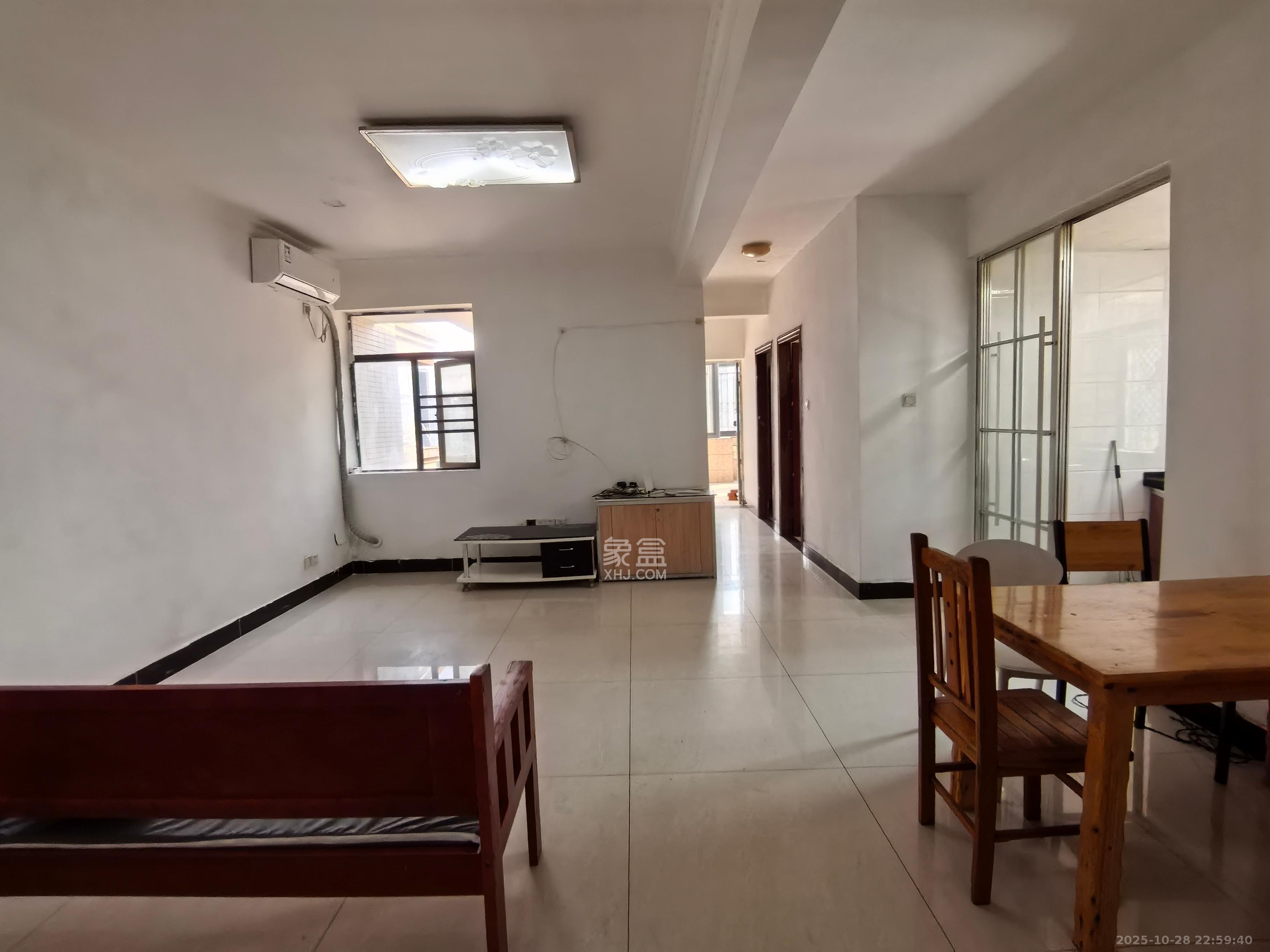 茶山馨苑 2室2厅1卫 1900.0元/月 茶山馨苑 2室2厅1卫 1900.0元/月室内图