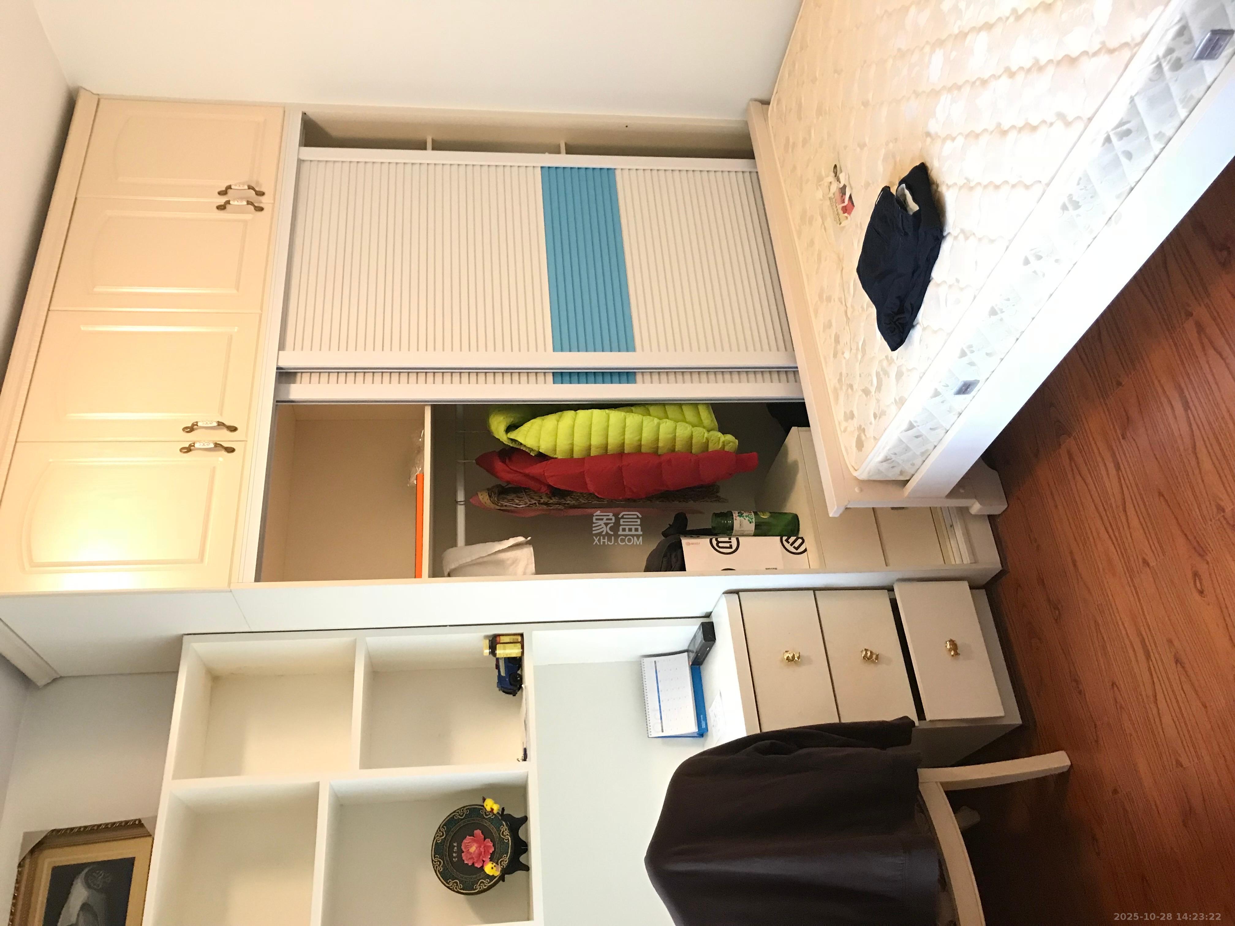 保利麓谷林语D区  2室2厅1卫    2400.0元/月 保利麓谷林语D区  2室2厅1卫    2400.0元/月室内图