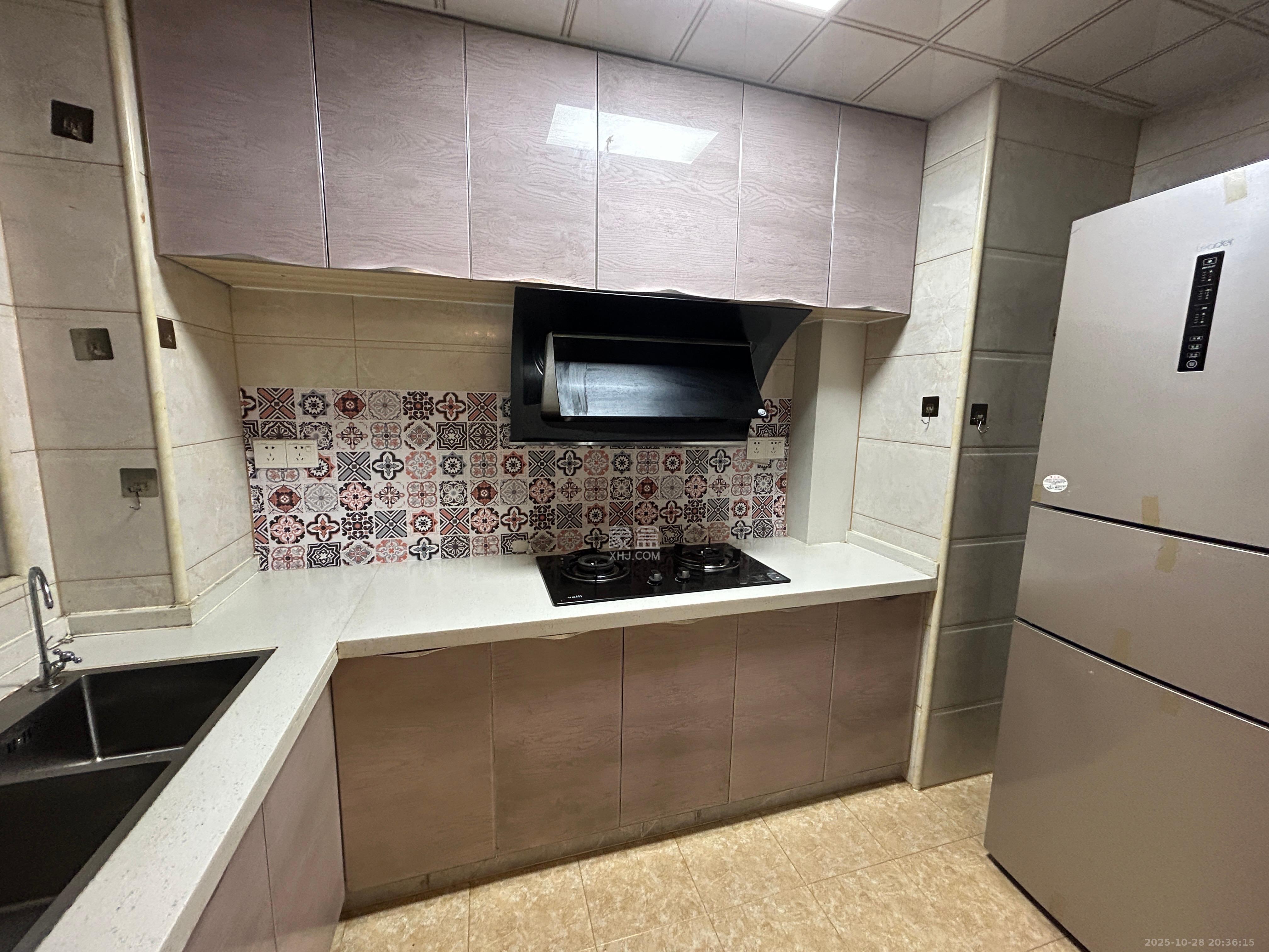 北辰三角洲C2区  3室2厅2卫    4800.0元/月室内图