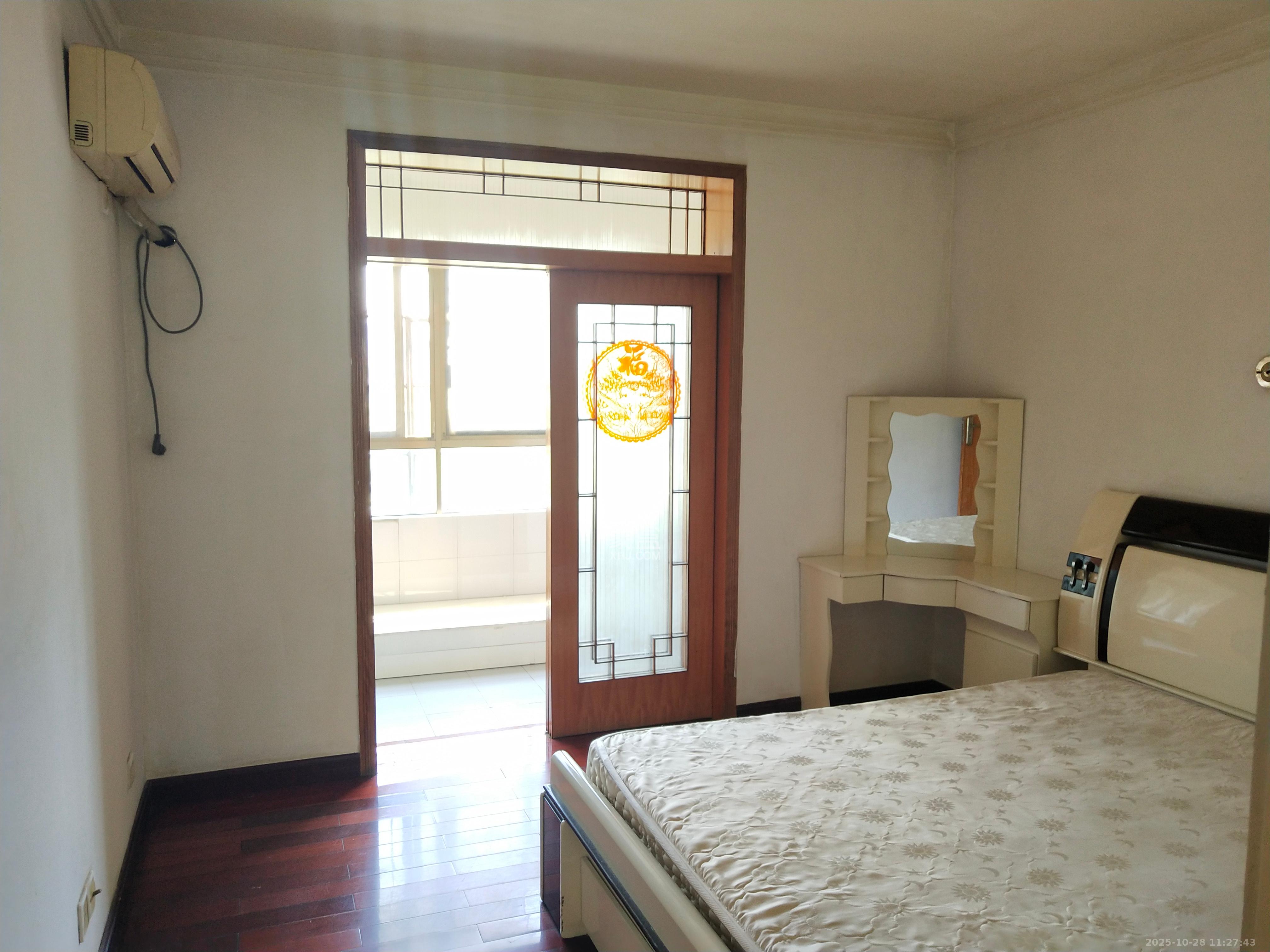 新世纪家园  2室1厅1卫    2000.0元/月室内图