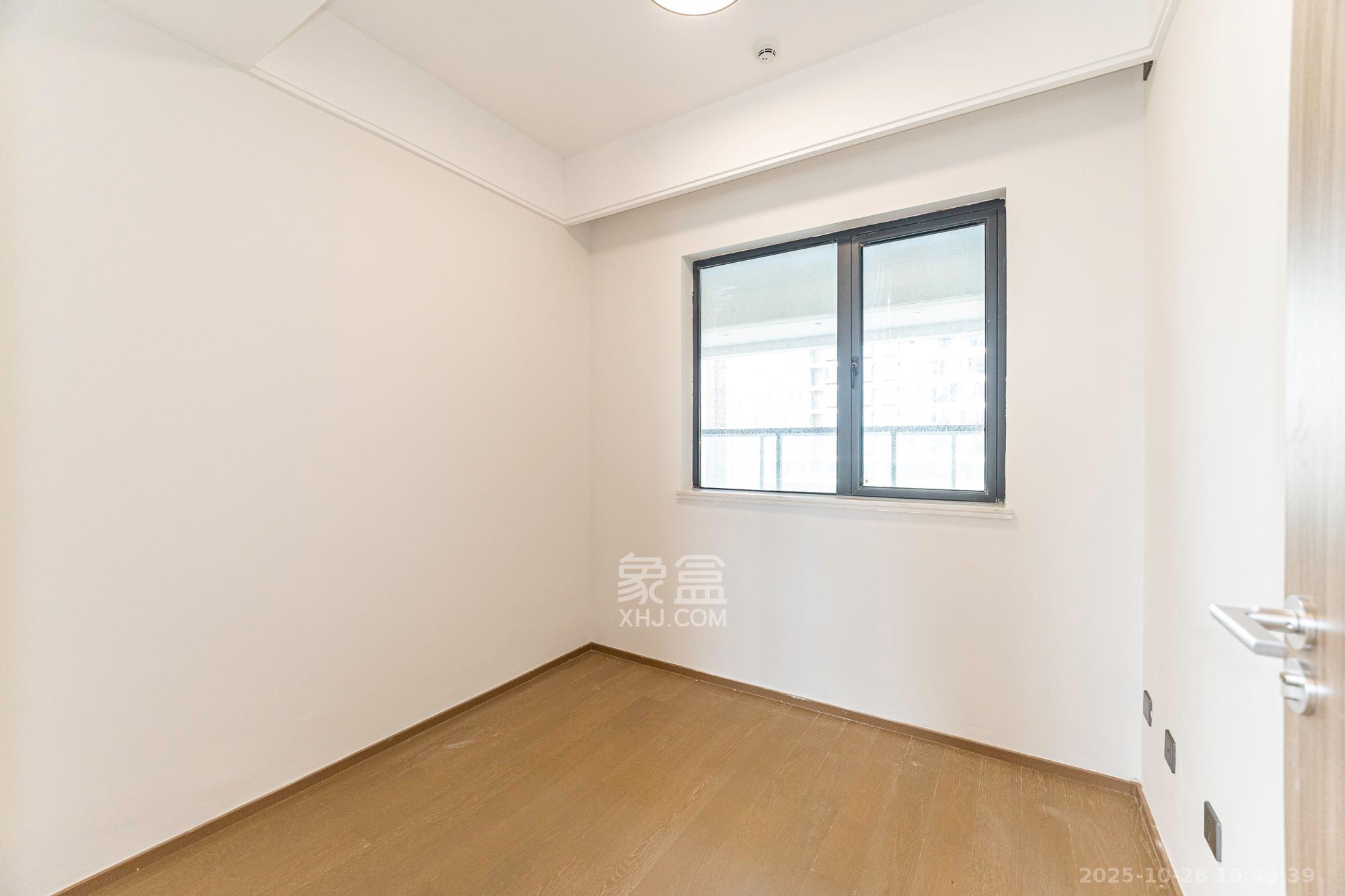 三一云谷 3室2厅2卫 118.0万 三一云谷 3室2厅2卫 118.0万卧室