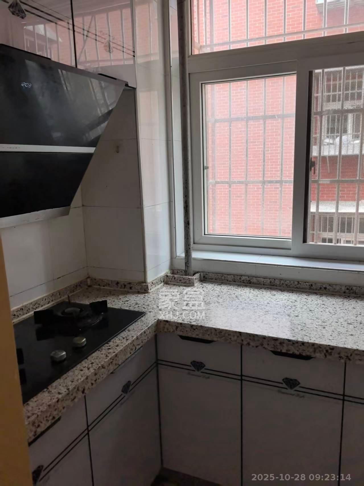 湘瑞家园  3室2厅1卫    1500.0元/月 湘瑞家园  3室2厅1卫    1500.0元/月室内图