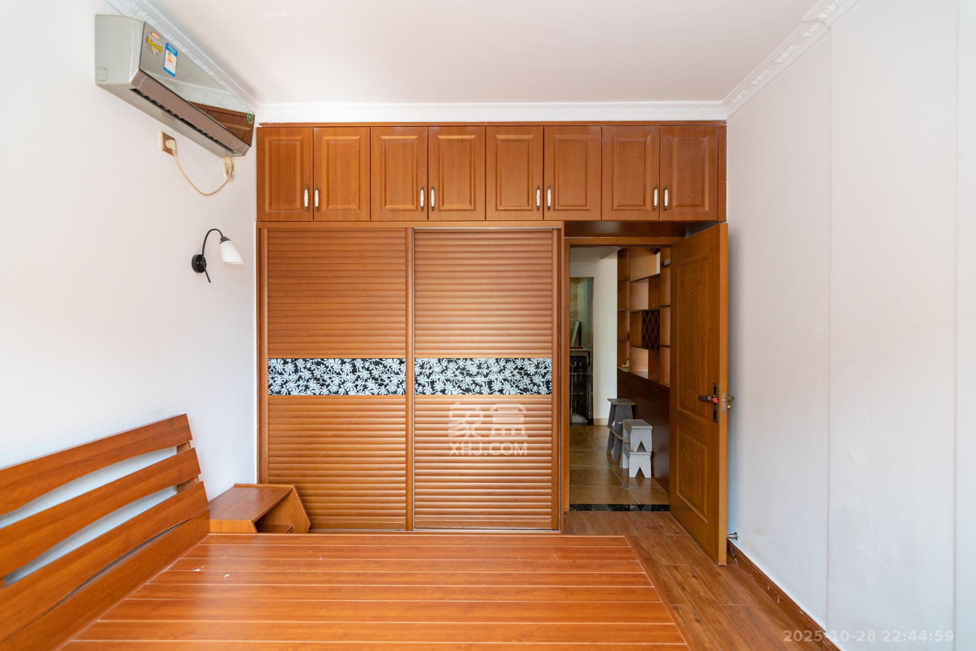 澳海澜庭 2室2厅1卫 46.0万 澳海澜庭 2室2厅1卫 46.0万卧室