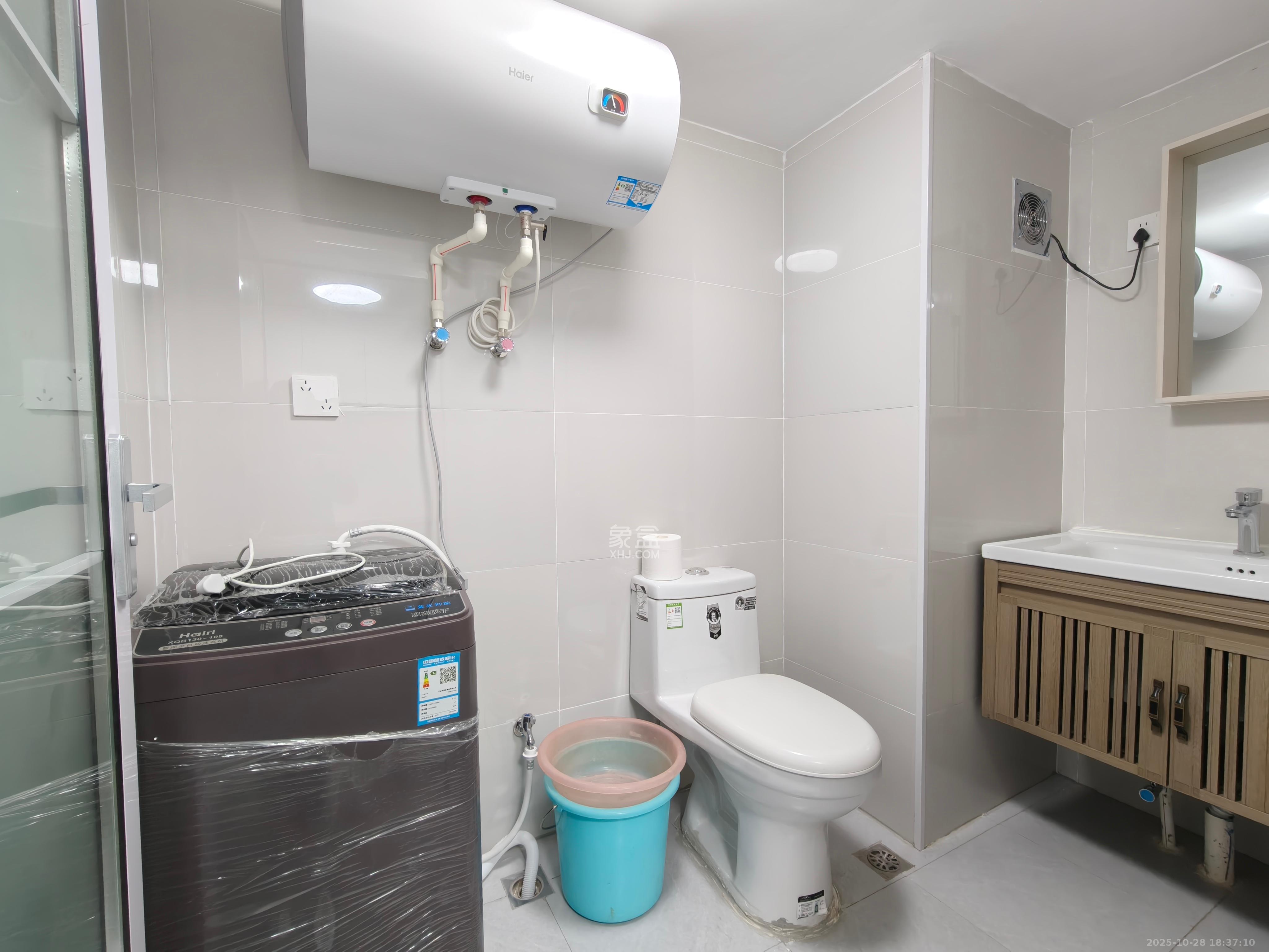 紫鑫中央广场（高铁新城）  1室1厅1卫    1400.0元/月室内图