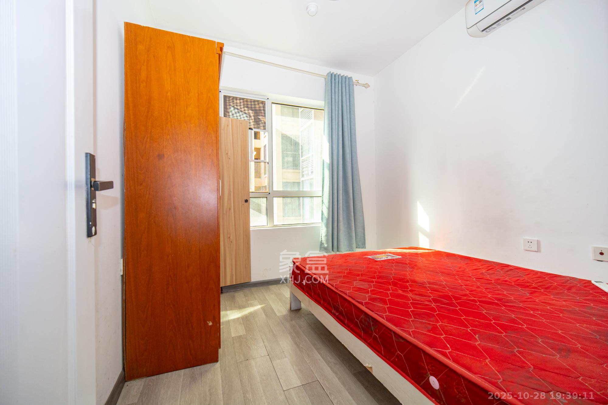 金科时代中心  3室2厅1卫    69.8万卧室