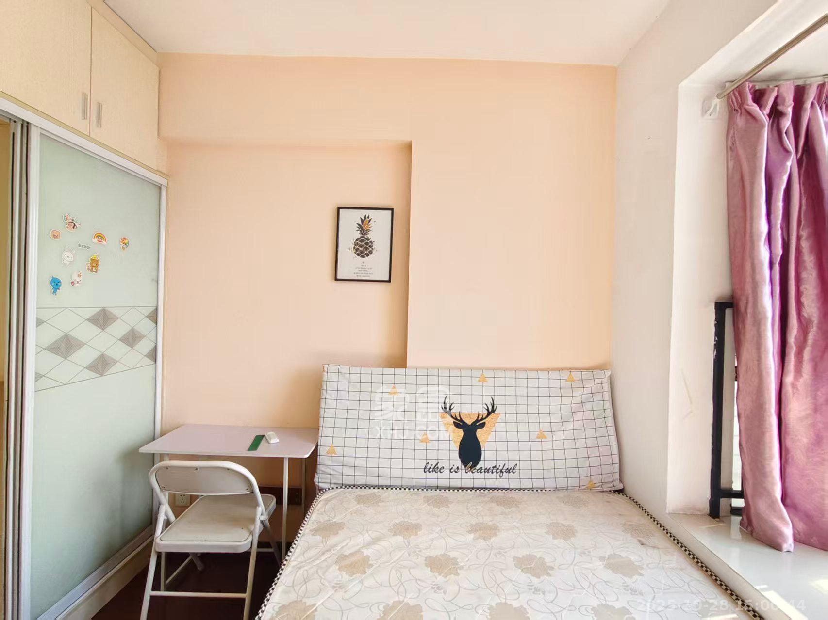 运通尊苑  4室1厅2卫    2300.0元/月室内图