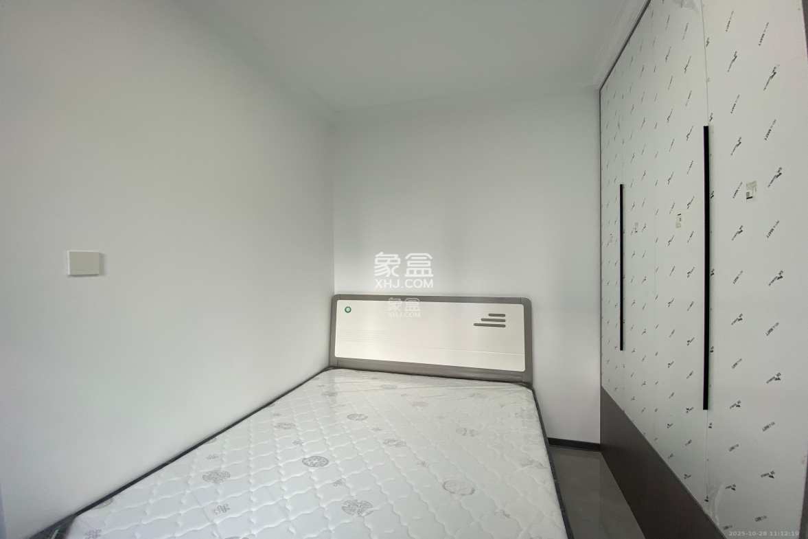 旭日嘉苑  2室2厅1卫    2600.0元/月 旭日嘉苑  2室2厅1卫    2600.0元/月室内图