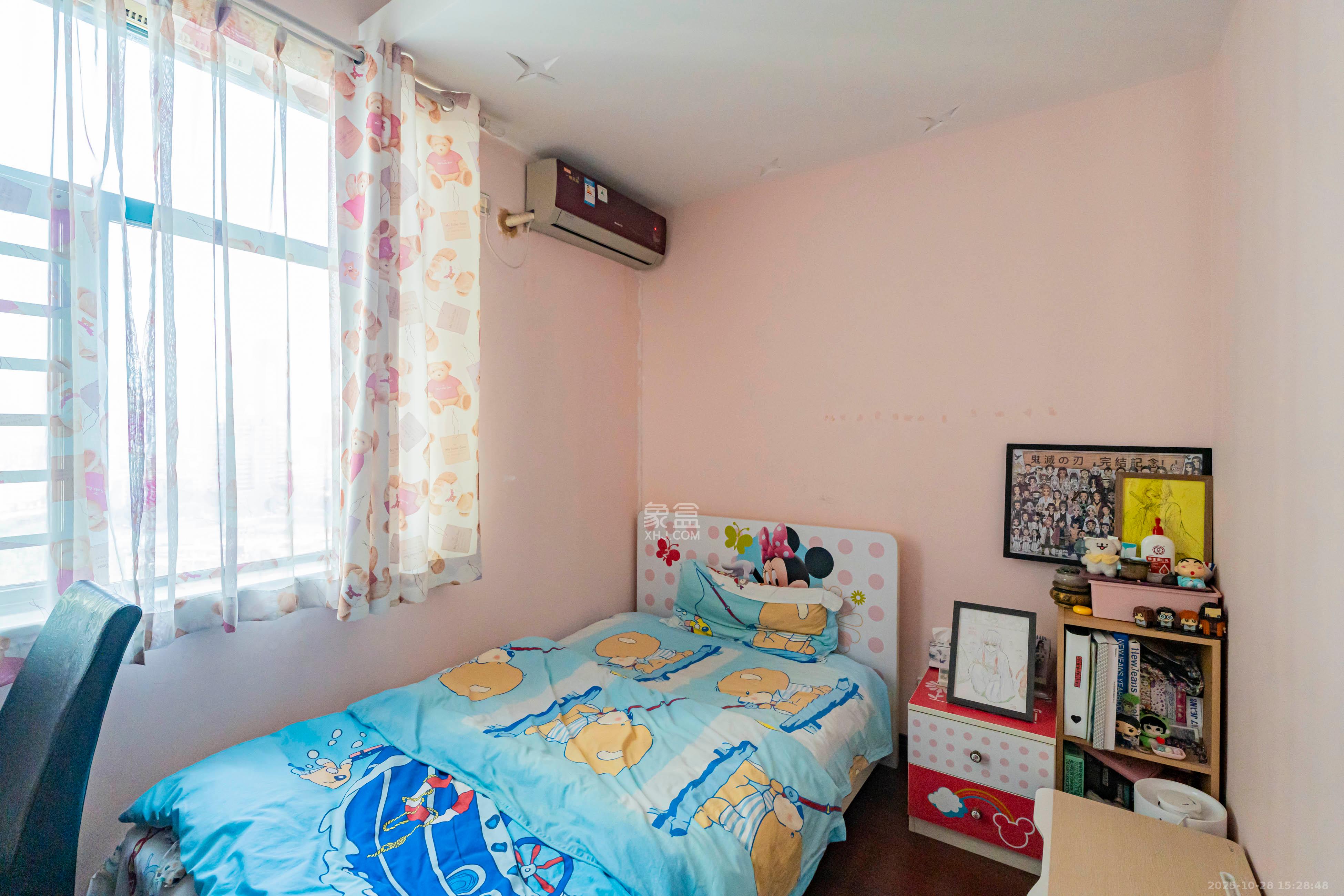 华盛新外滩  4室2厅2卫    170.0万 华盛新外滩  4室2厅2卫    170.0万卧室