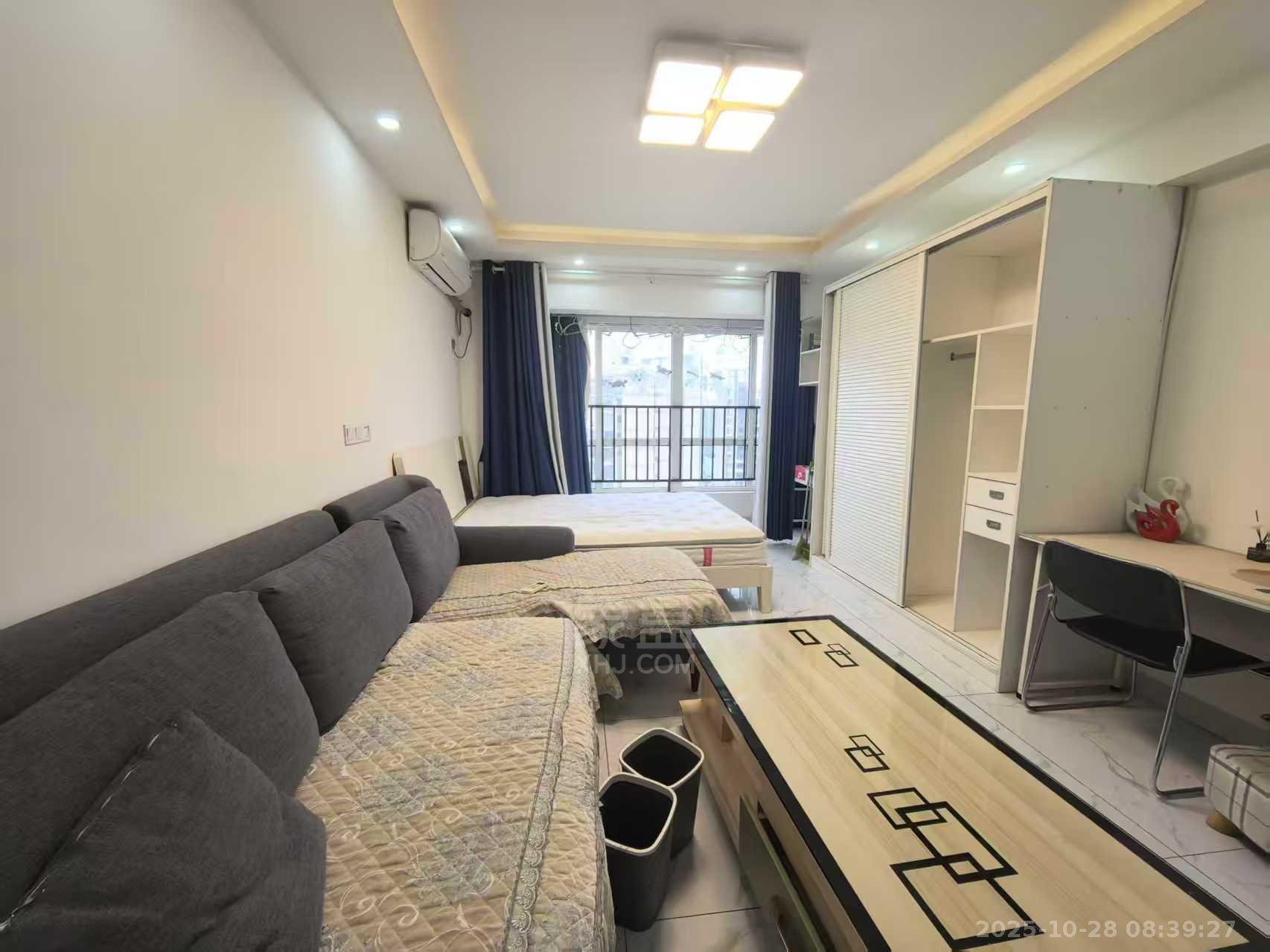 美的城三期  1室1厅1卫    1100.0元/月 美的城三期  1室1厅1卫    1100.0元/月室内图