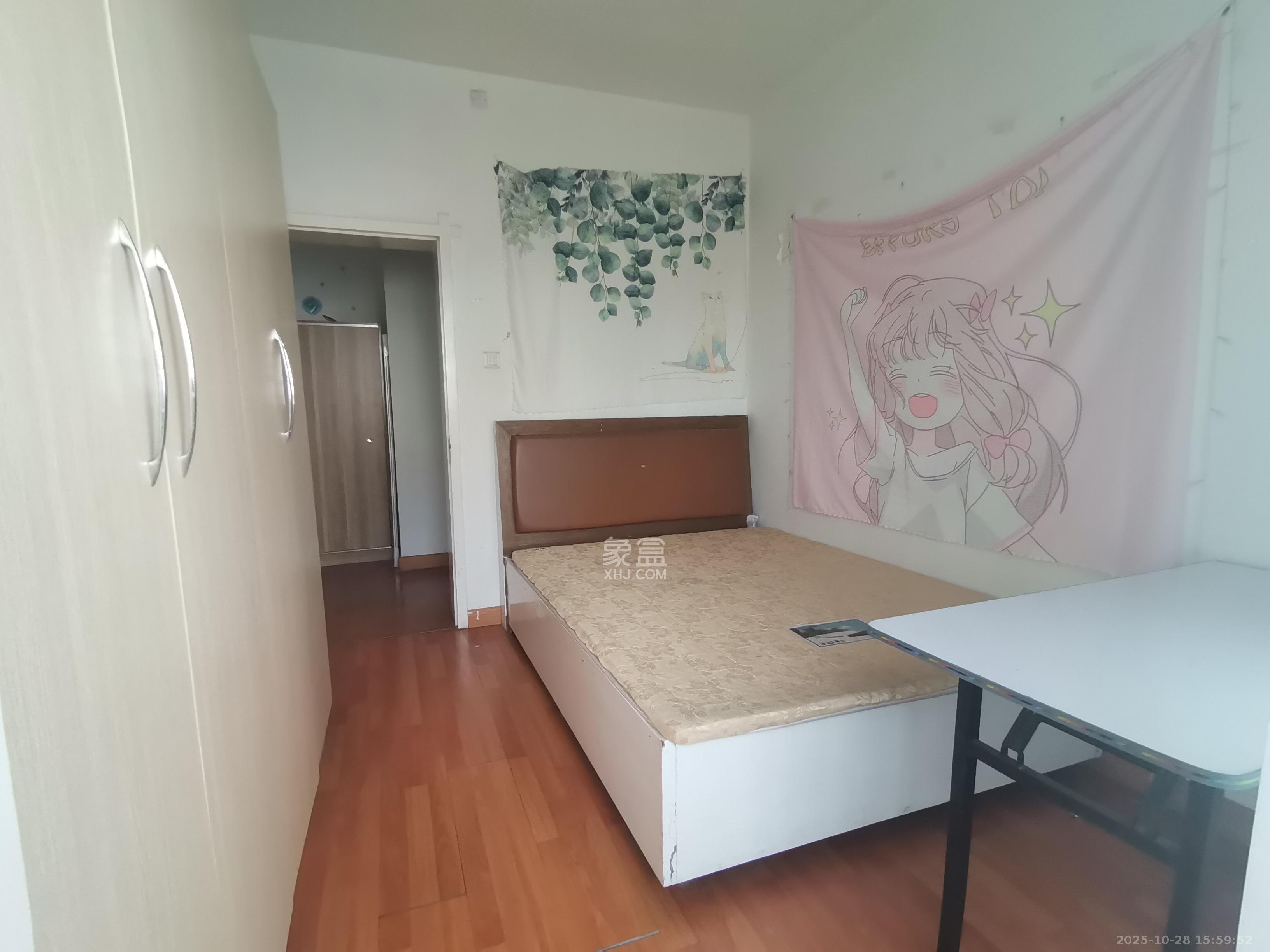 丹桂雅苑  4室2厅2卫    2500.0元/月室内图