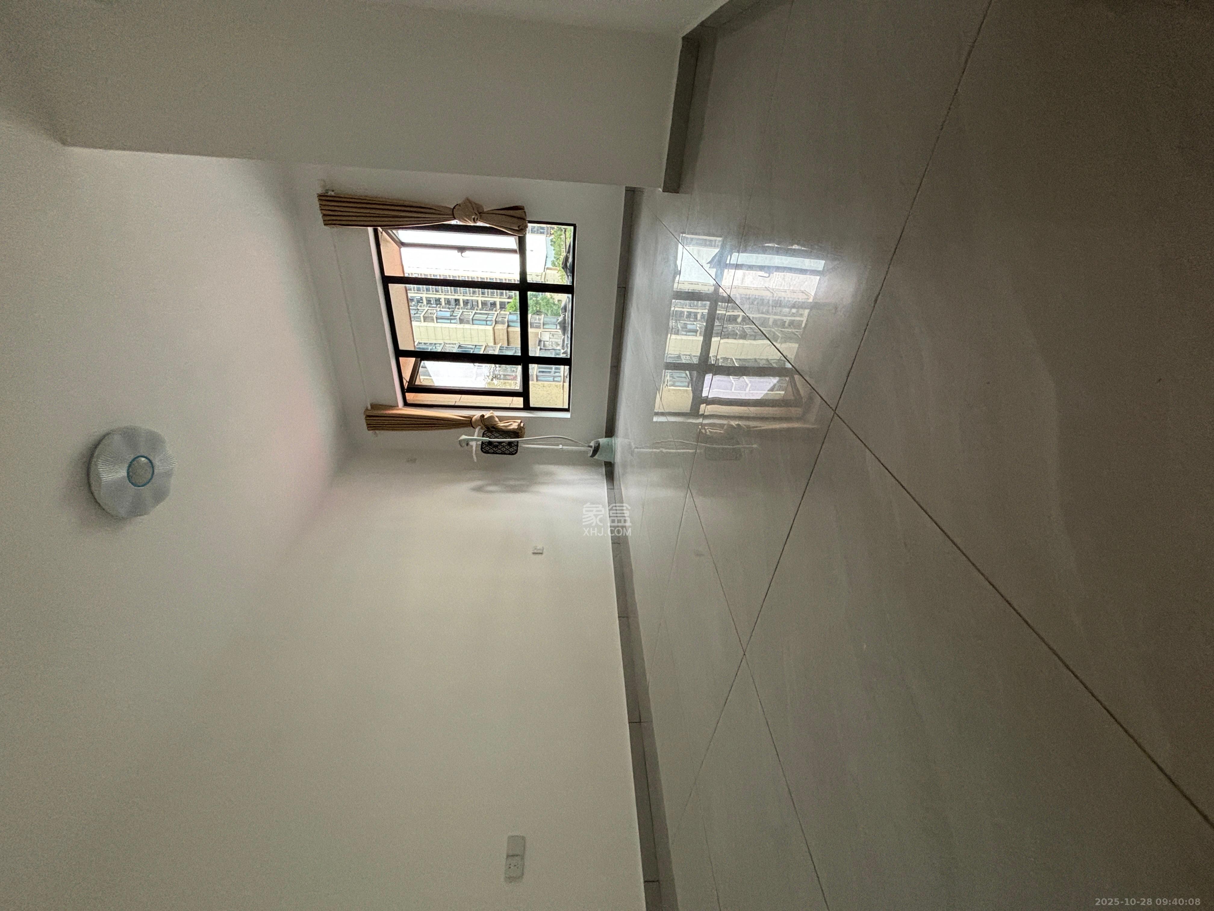 财汇新天地(财汇商务广场)  3室2厅1卫    2000.0元/月 财汇新天地(财汇商务广场)  3室2厅1卫    2000.0元/月室内图1