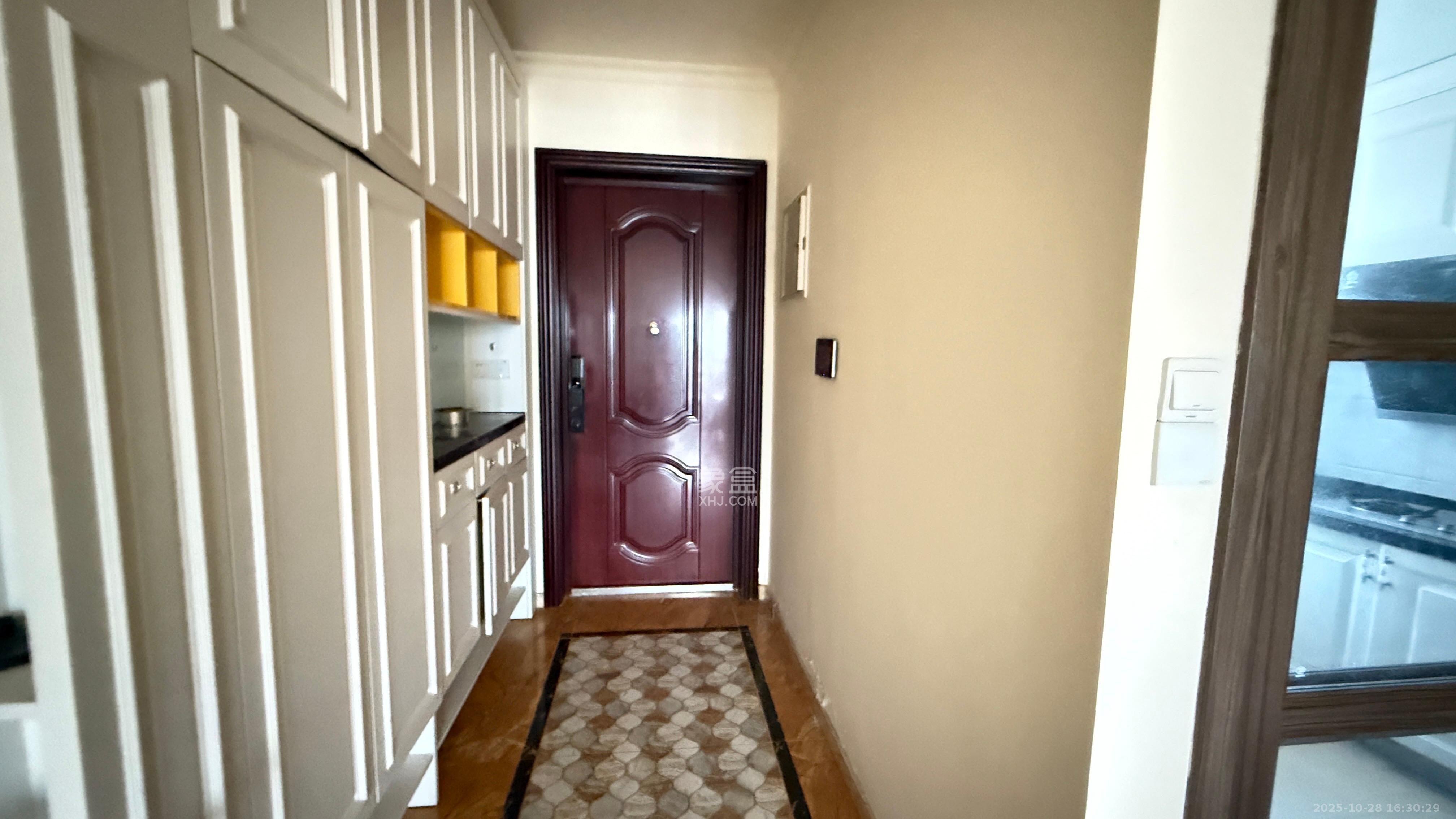 碧桂园大学印象一期  4室2厅1卫    75.0万客厅