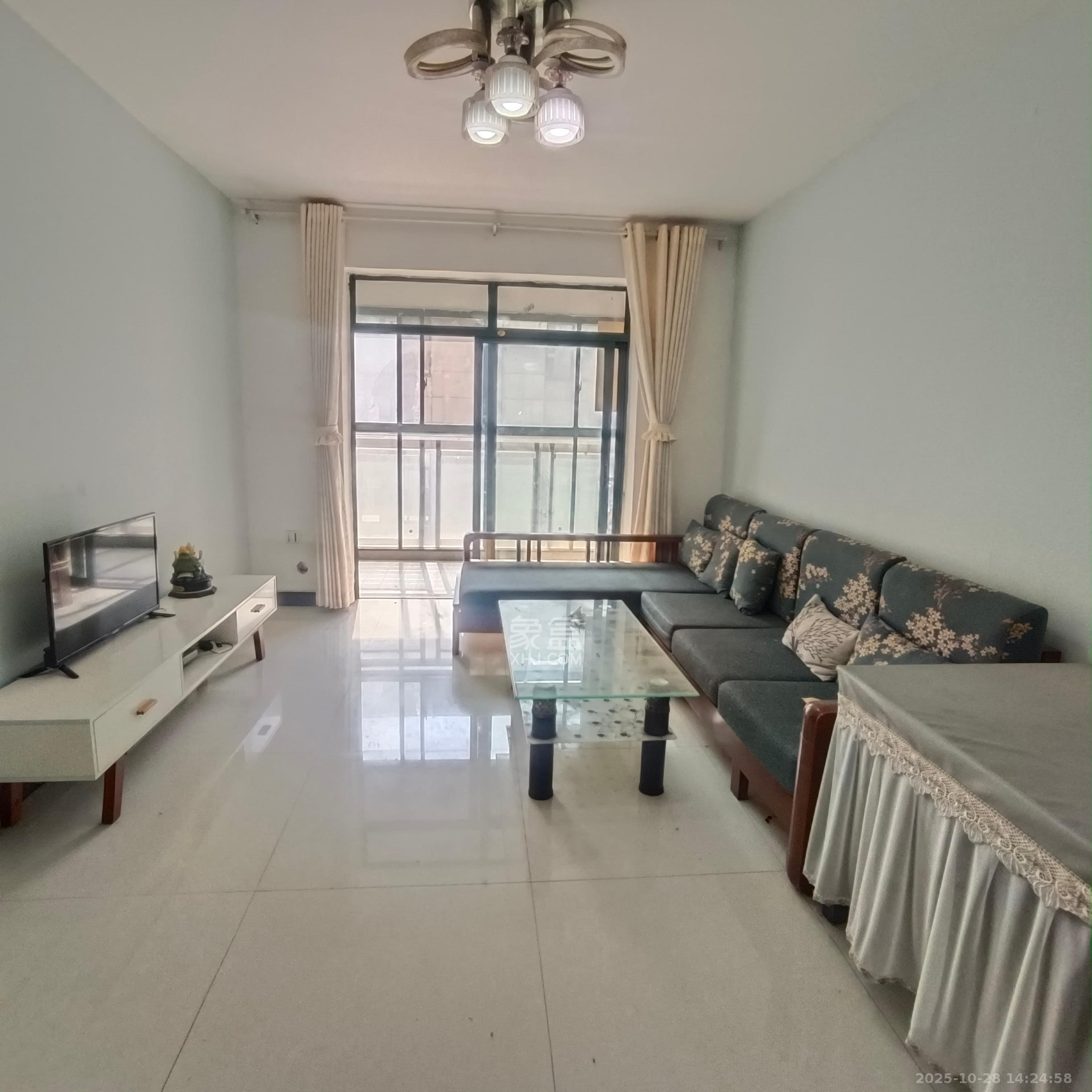 绿洲花园 2室1厅1卫 2200.0元/月 绿洲花园 2室1厅1卫 2200.0元/月室内图