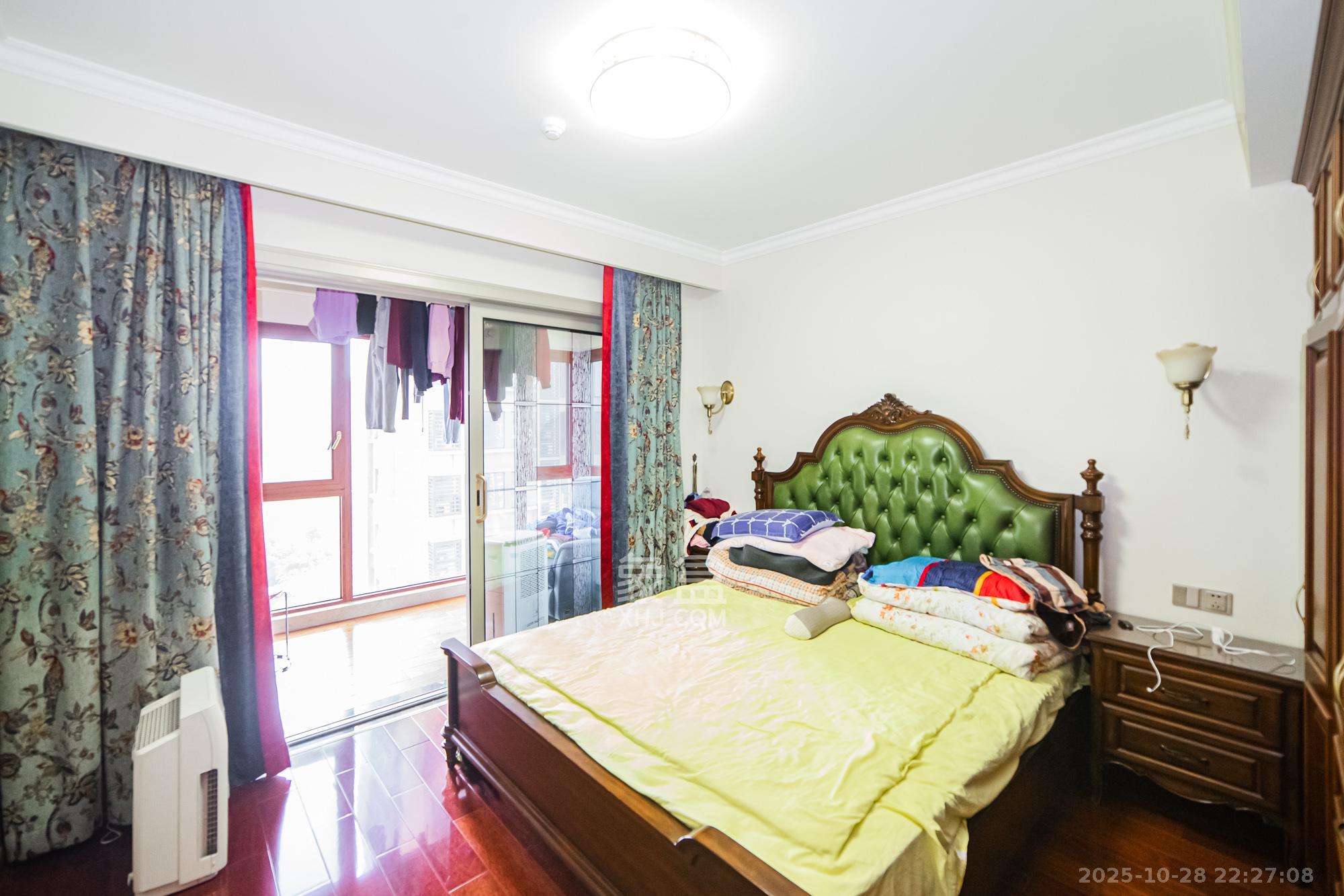 北辰三角洲C3区  3室2厅2卫    228.0万 北辰三角洲C3区  3室2厅2卫    228.0万卧室