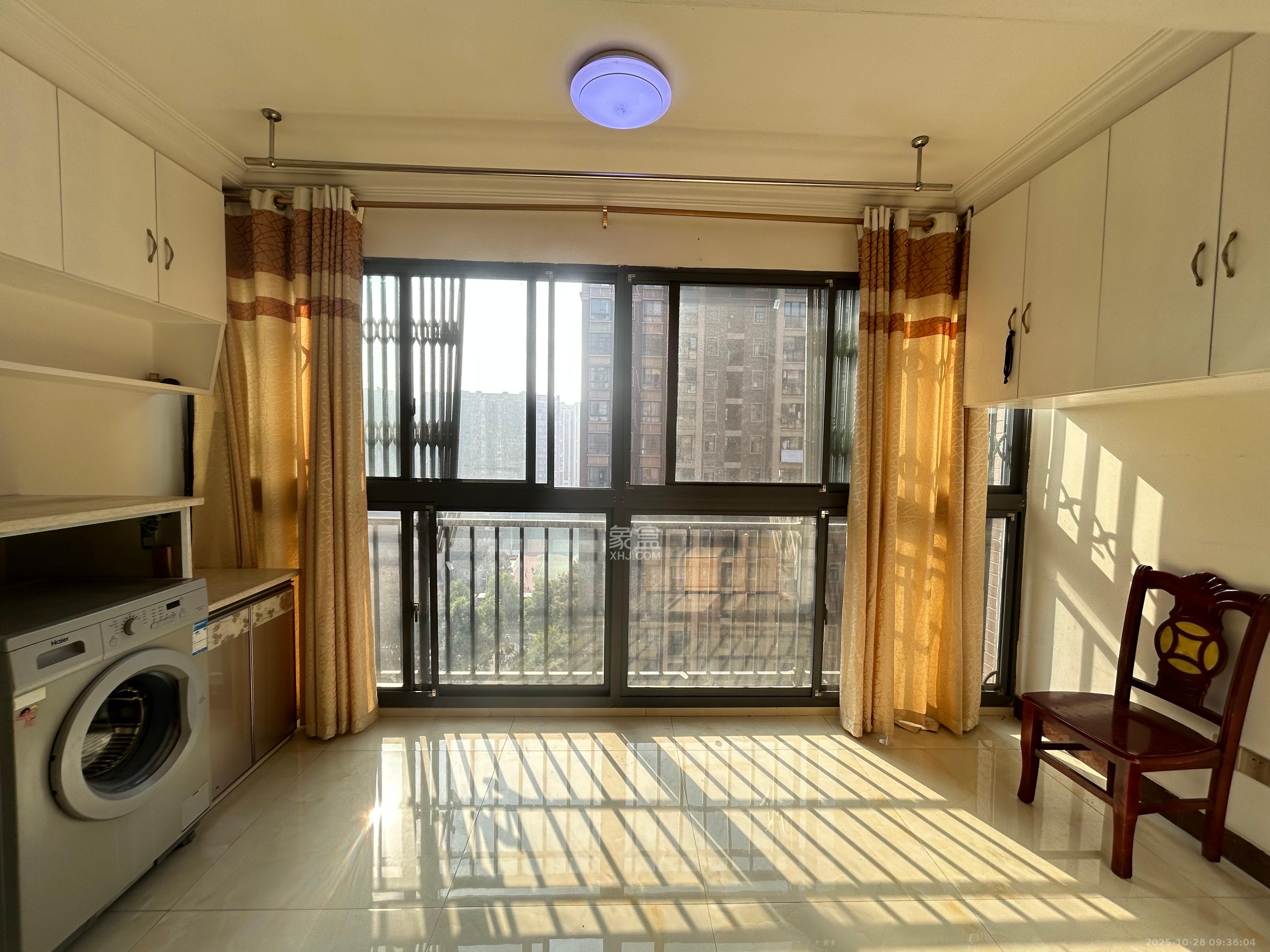 五矿格澜郡  3室2厅2卫    2000.0元/月室内图