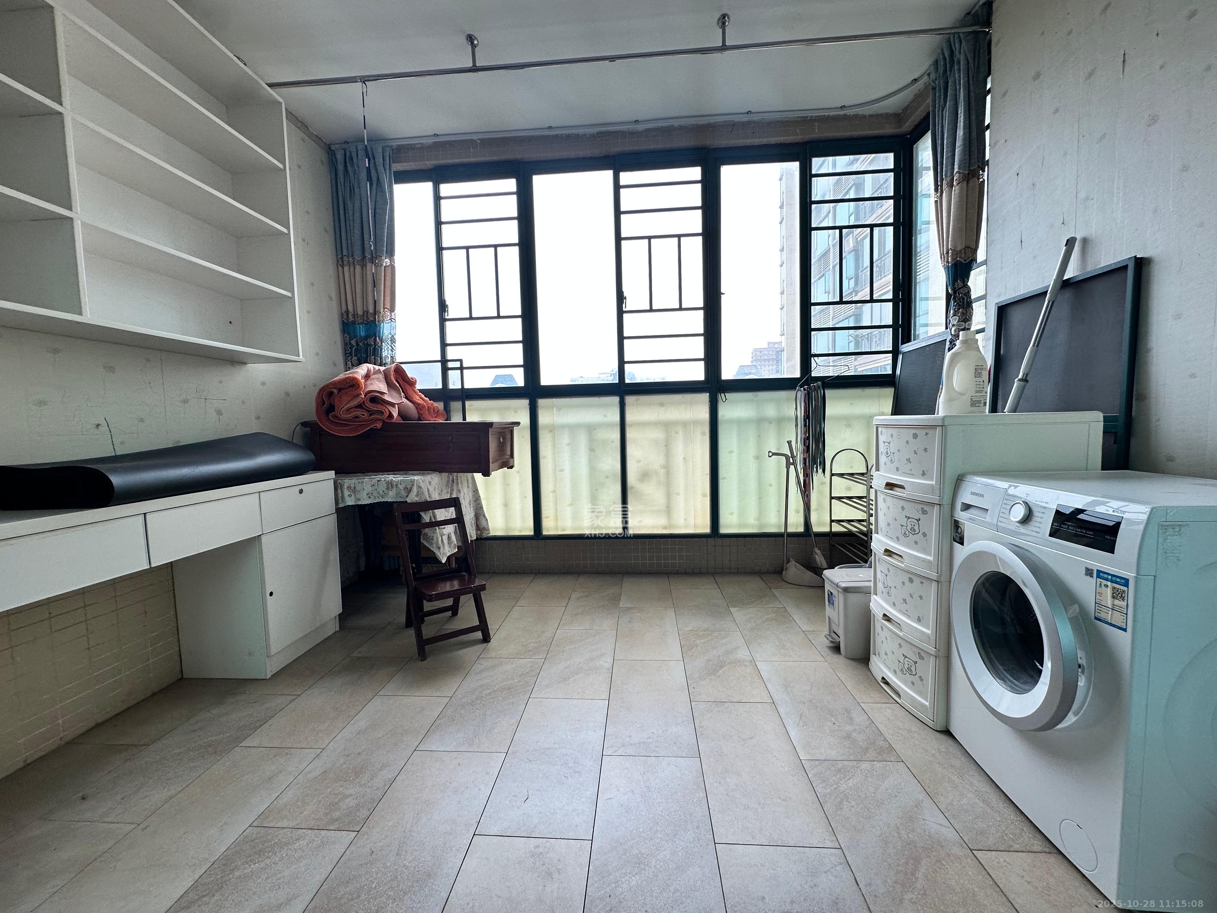 恒大名都 2室2厅1卫 1500.0元/月 恒大名都 2室2厅1卫 1500.0元/月室内图