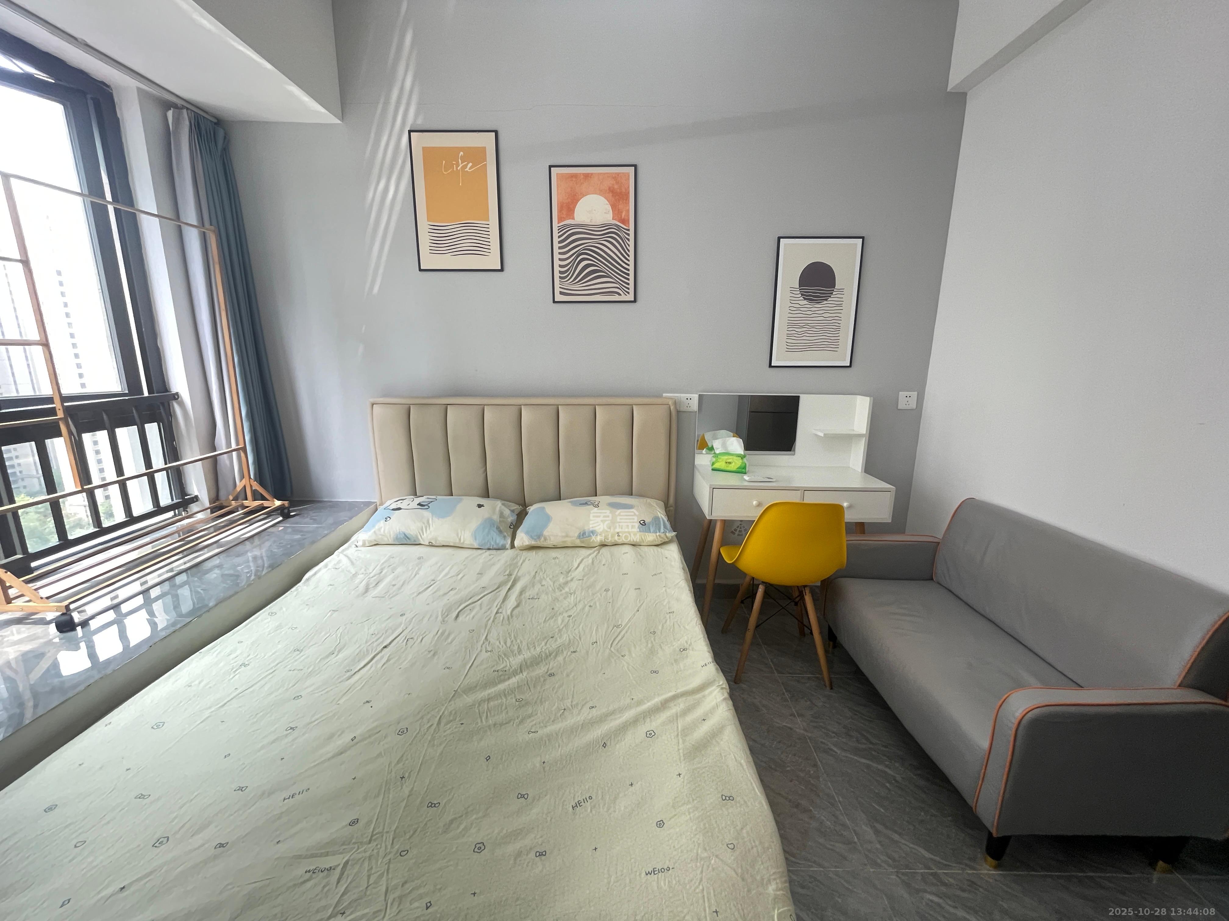 龙湖铂金岛 1室1厅1卫 1600.0元/月 龙湖铂金岛 1室1厅1卫 1600.0元/月室内图