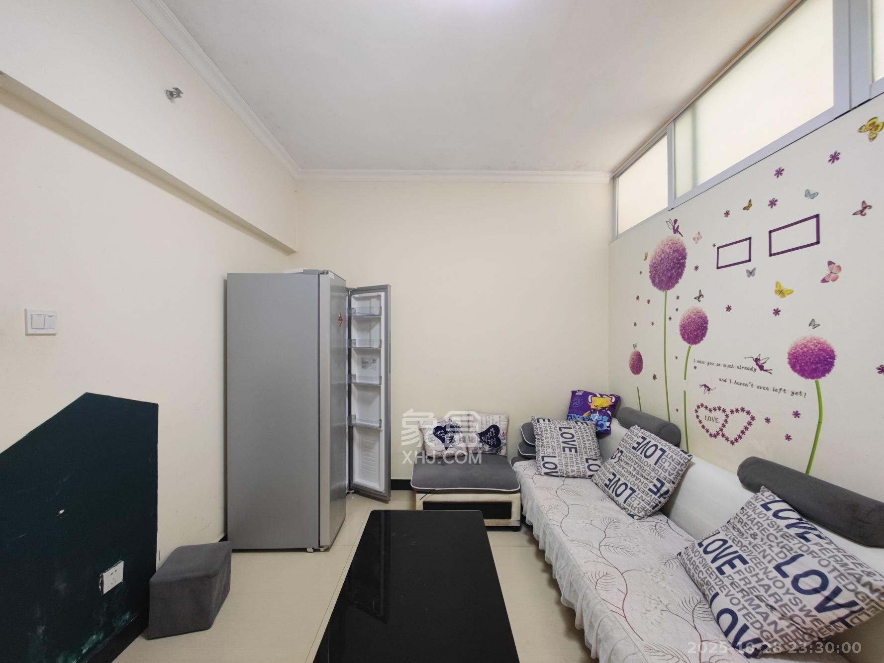 世纪桃花苑  1室1厅1卫    24.0万