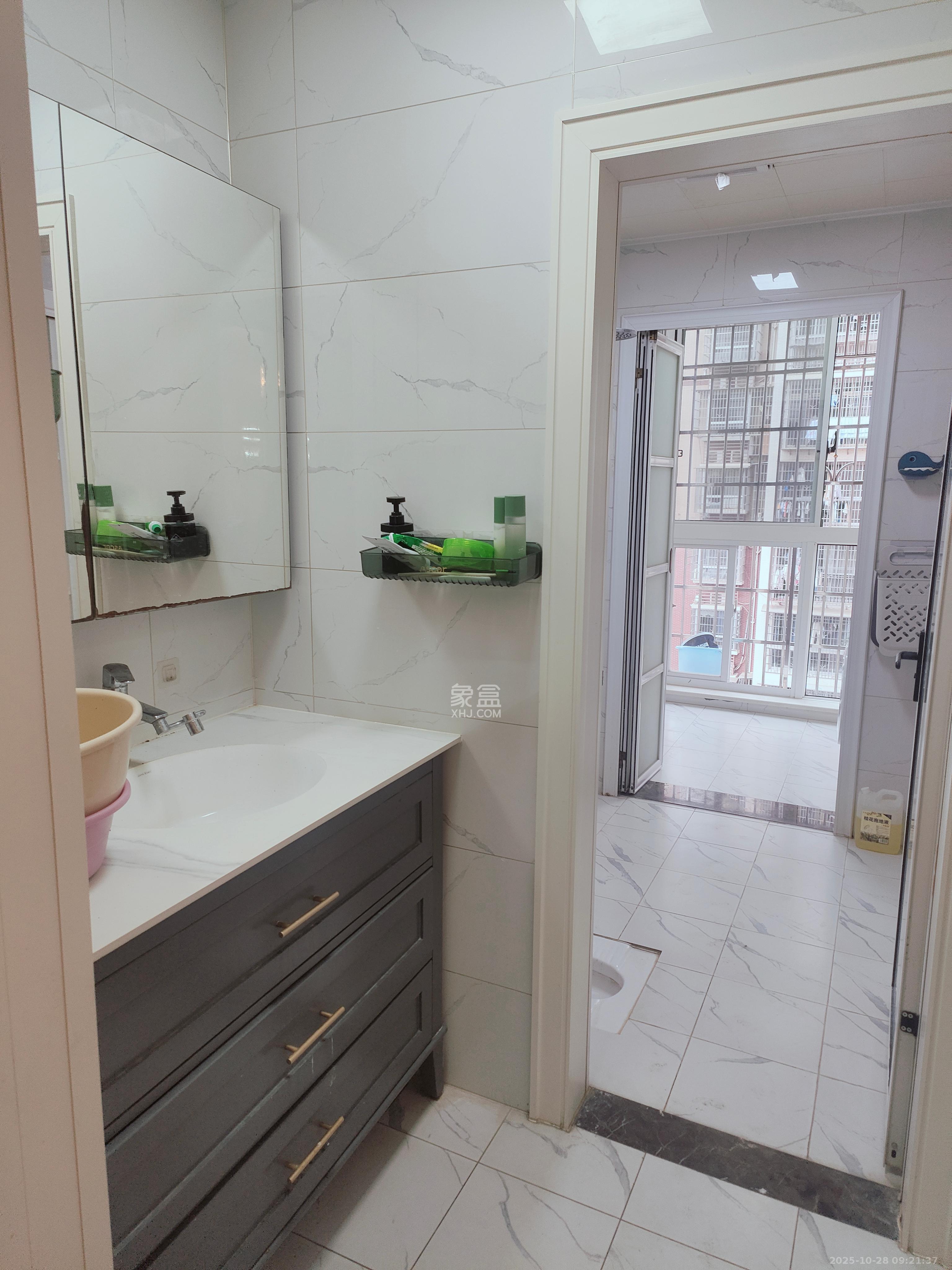 先锋新宇  4室2厅2卫    3100.0元/月 先锋新宇  4室2厅2卫    3100.0元/月室内图