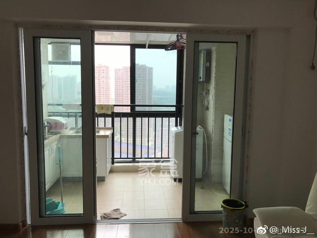 山水湾 1室1厅1卫 1300.0元/月 山水湾 1室1厅1卫 1300.0元/月室内图