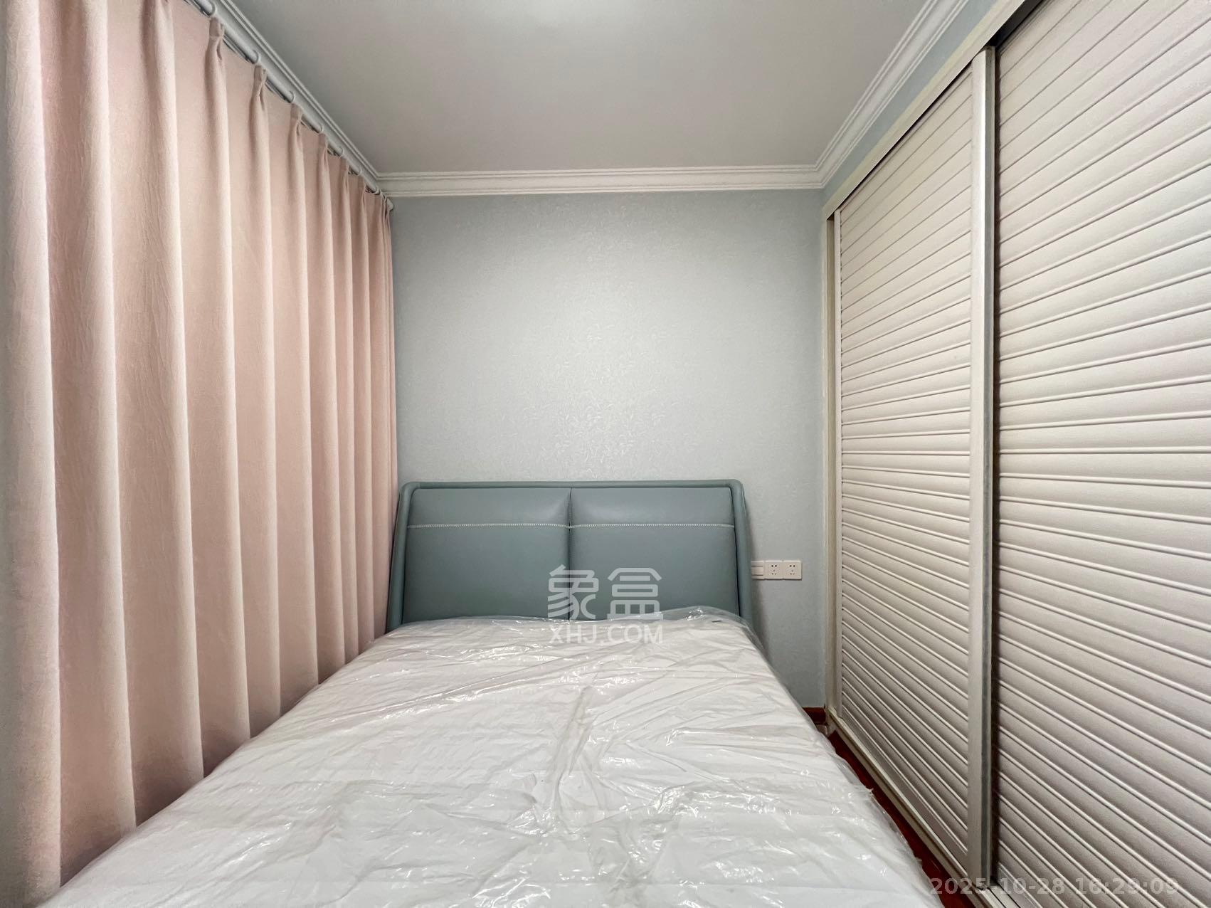 协信星澜汇  2室2厅1卫    2700.0元/月室内图