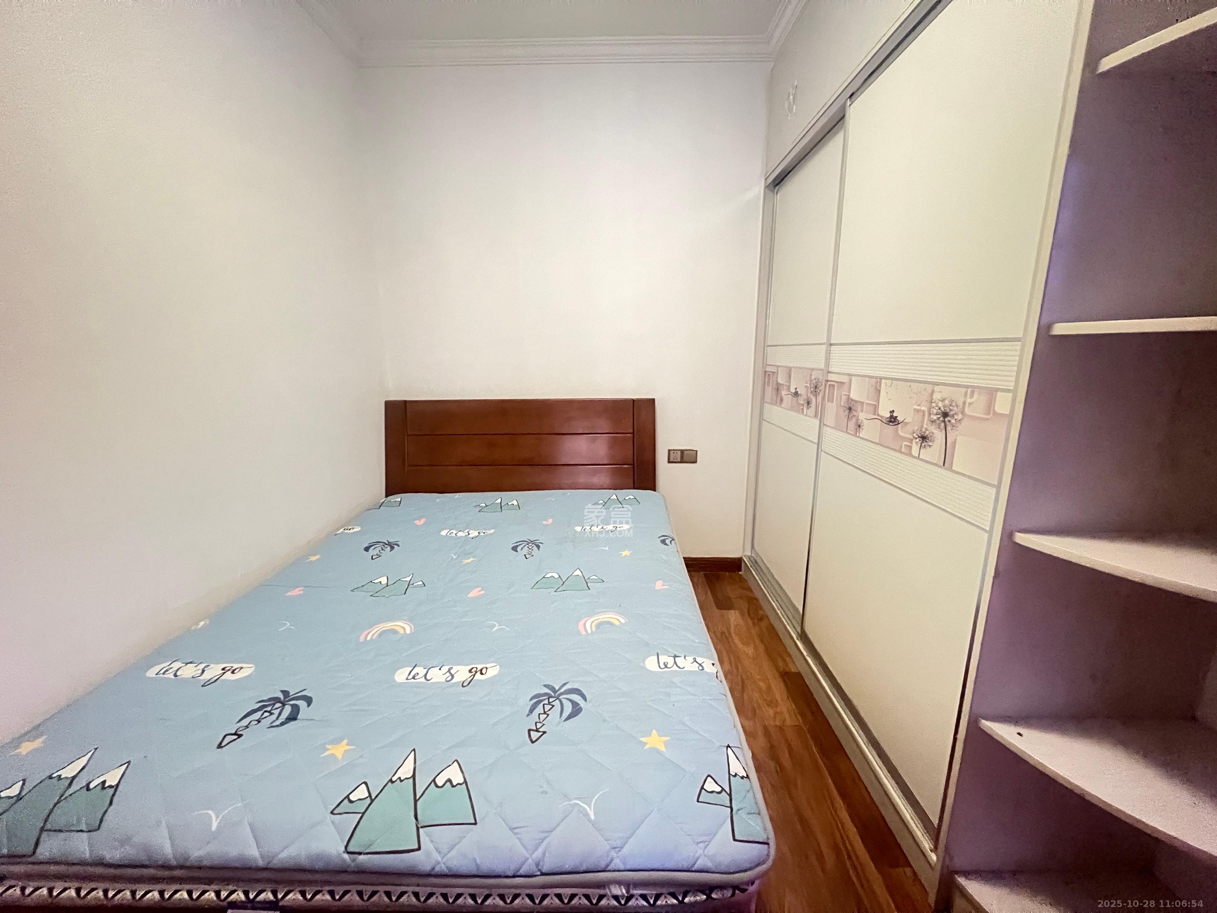 洋湖时代  3室2厅1卫    2400.0元/月 洋湖时代  3室2厅1卫    2400.0元/月室内图