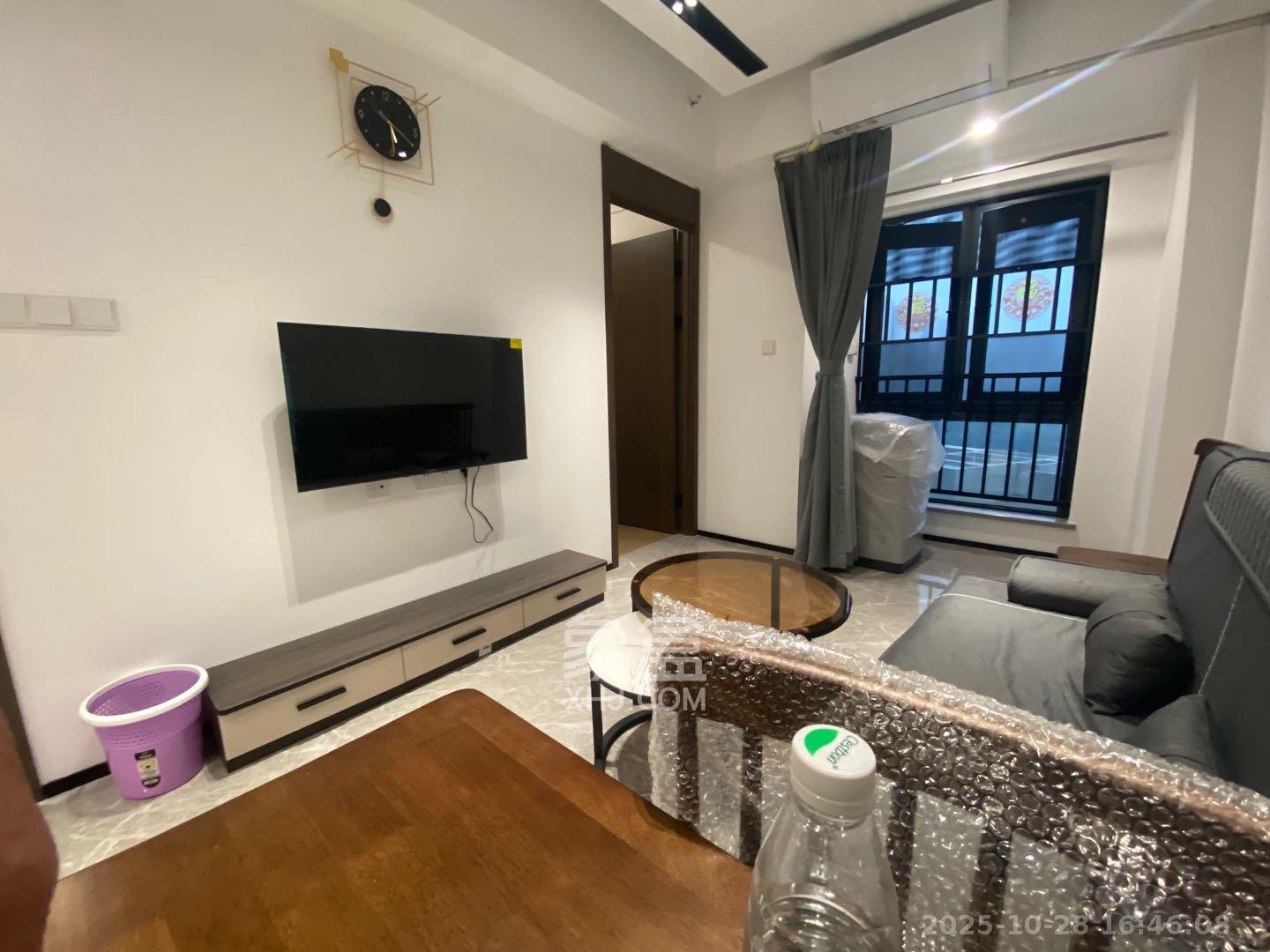 万科魅力之城  1室1厅1卫    2000.0元/月室内图