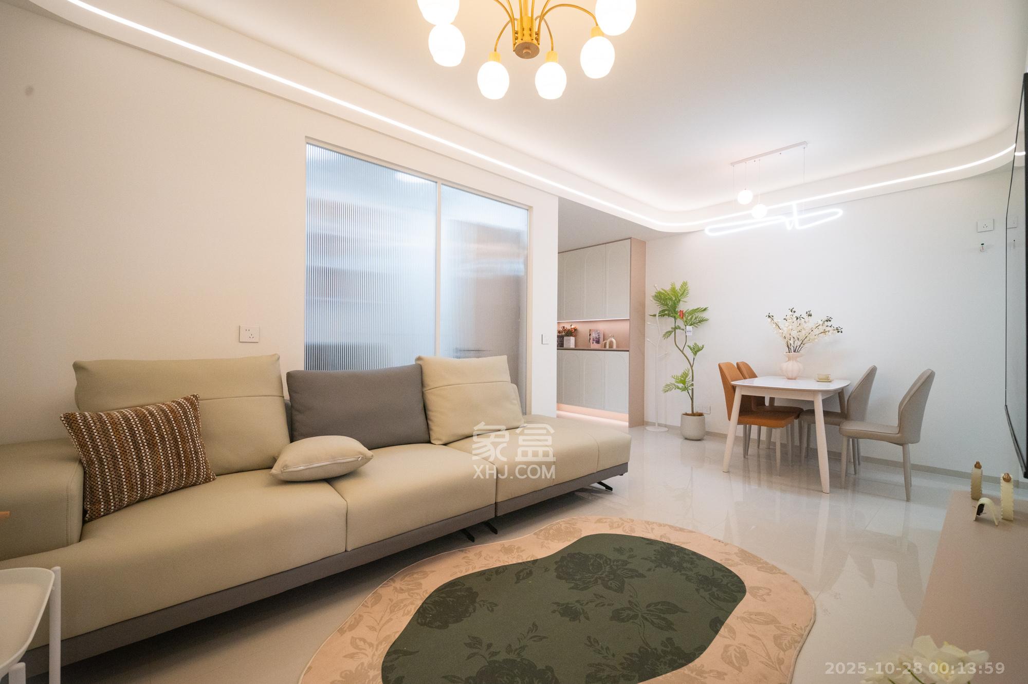 锦璨家园  3室2厅1卫    49.8万 锦璨家园  3室2厅1卫    49.8万客厅