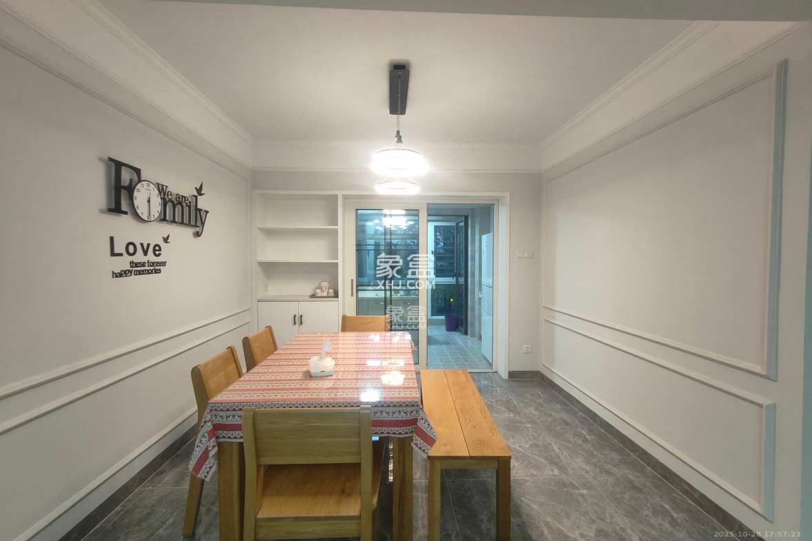 佳兆业云顶梅溪湖(佳兆业梅溪荟) 3室2厅2卫 3800.0元/月 佳兆业云顶梅溪湖(佳兆业梅溪荟) 3室2厅2卫 3800.0元/月室内图