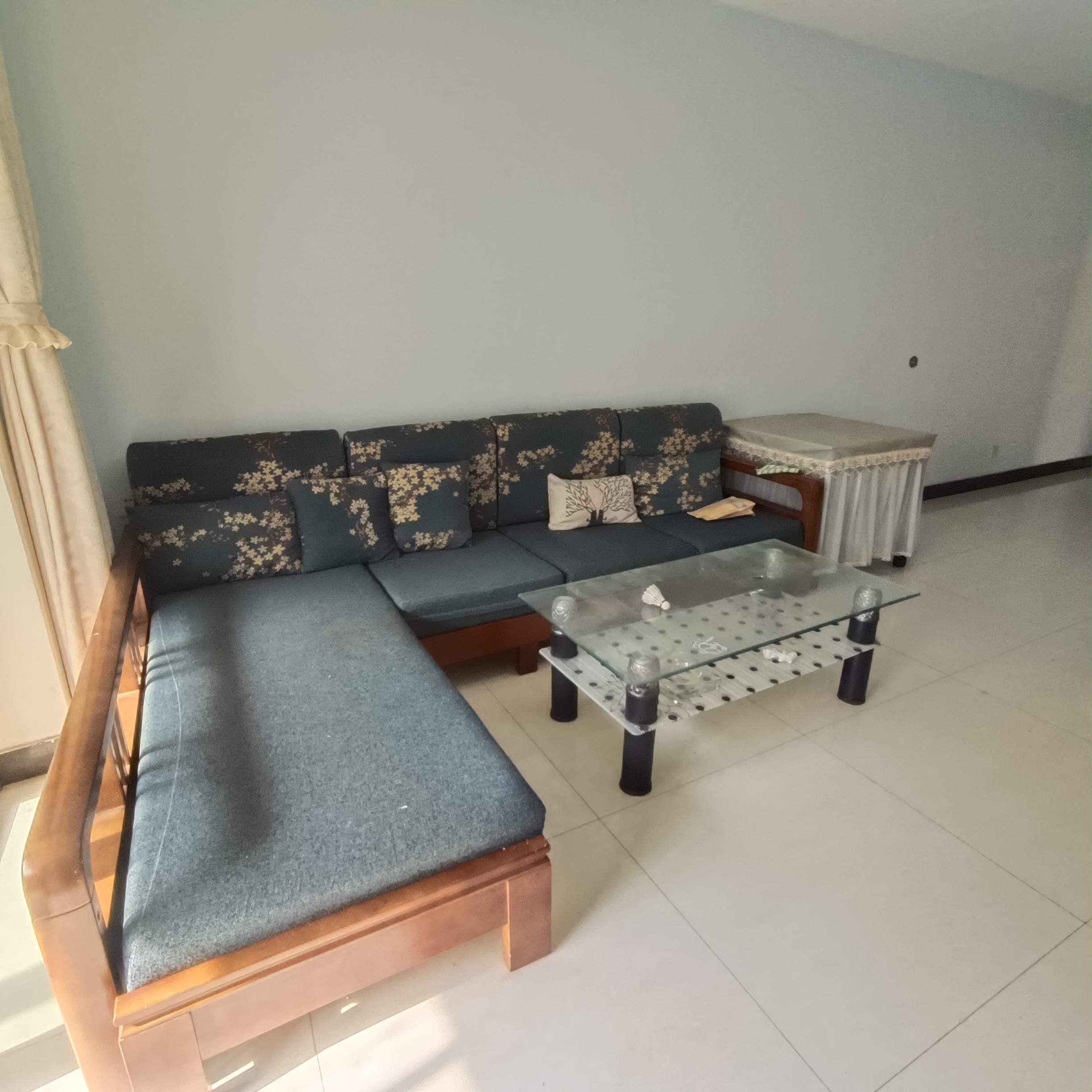 绿洲花园 2室1厅1卫 2200.0元/月 绿洲花园 2室1厅1卫 2200.0元/月户型图