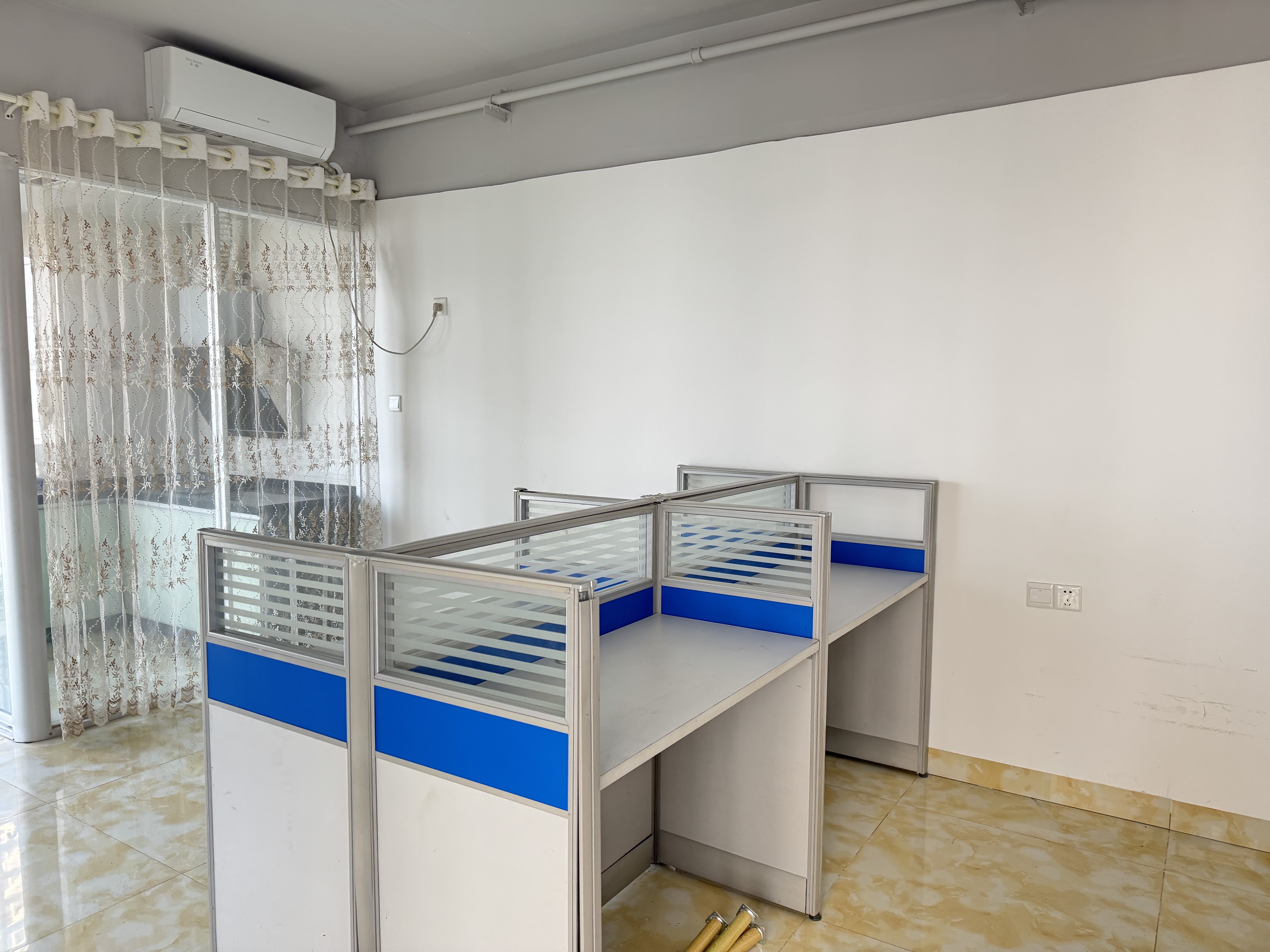 新天地步步高  1室1厅1卫    1200.0元/月户型图