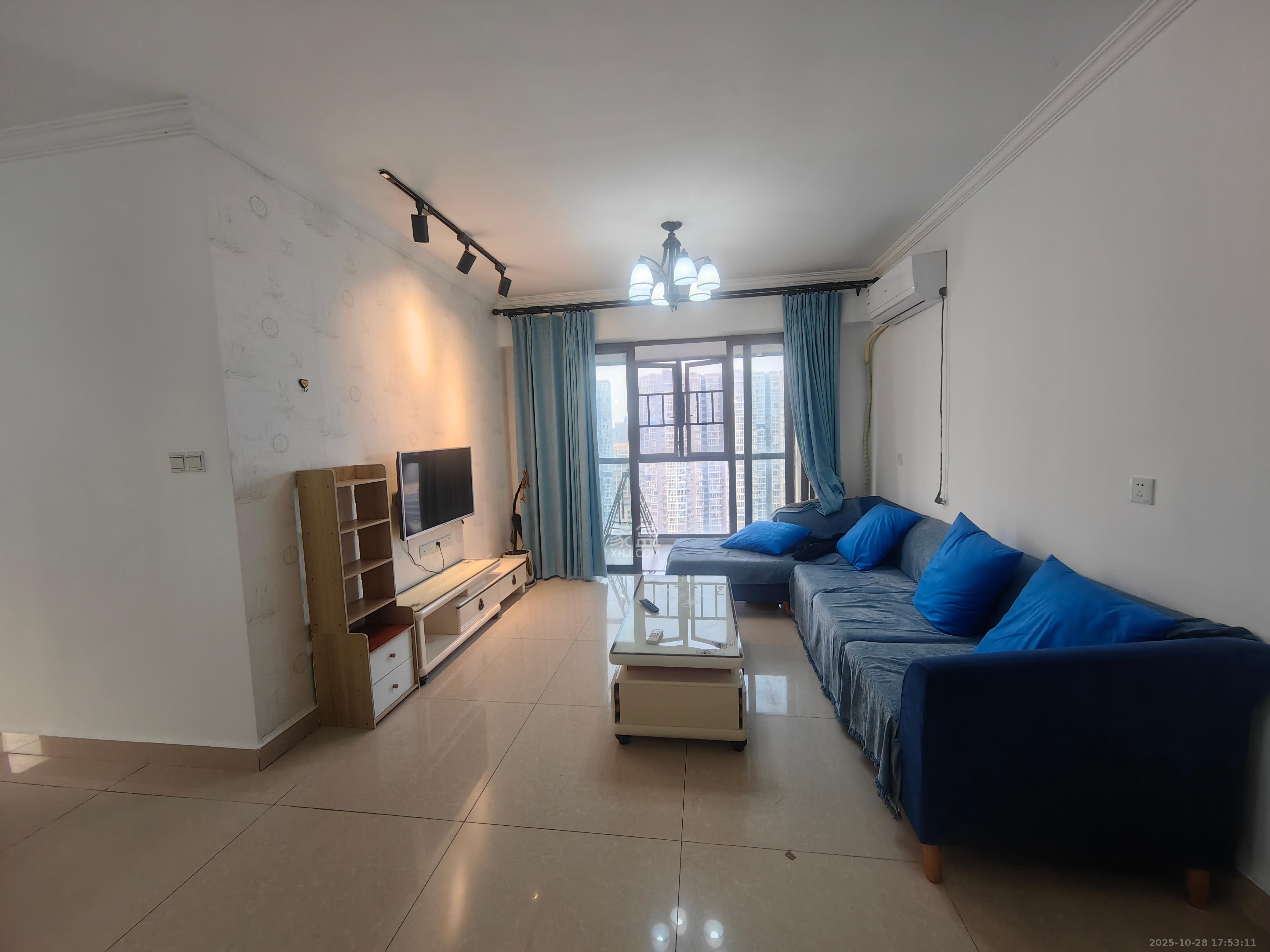 第六都(陆都小区)  3室2厅1卫    2500.0元/月 第六都(陆都小区)  3室2厅1卫    2500.0元/月室内图