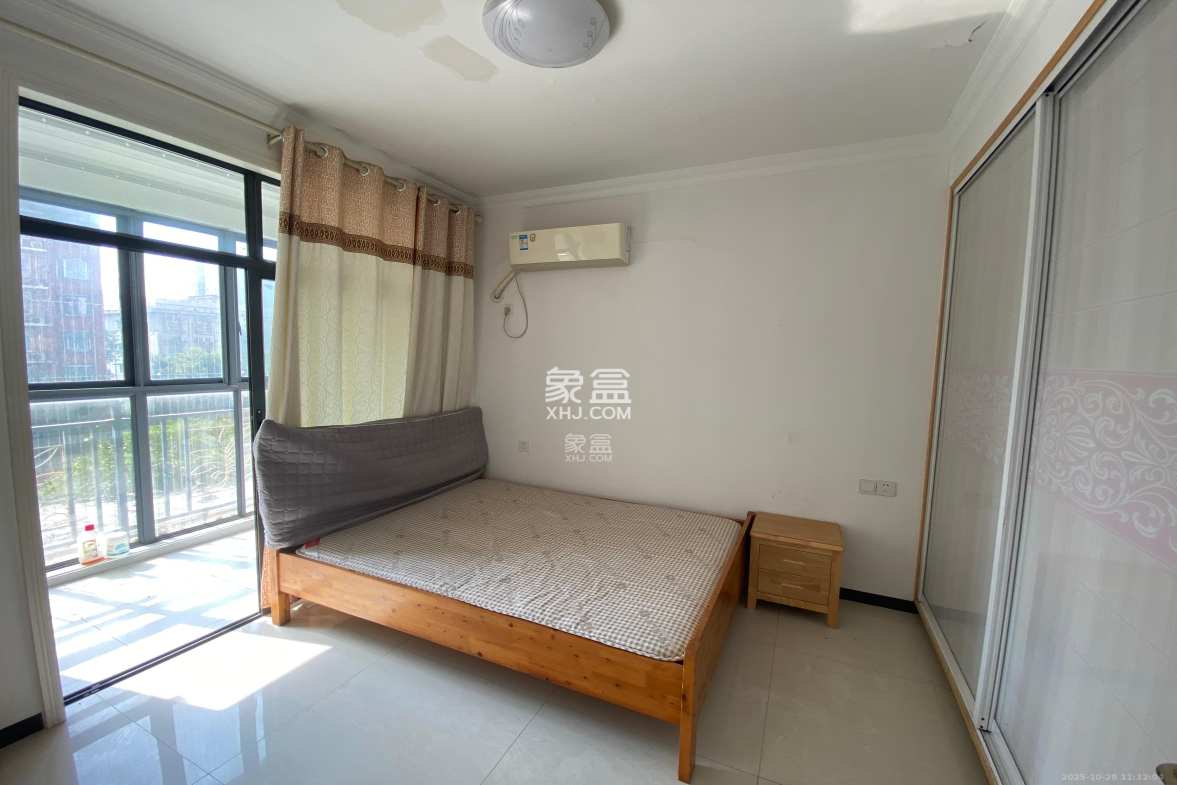 阳光锦城 2室2厅1卫 2500.0元/月 阳光锦城 2室2厅1卫 2500.0元/月室内图