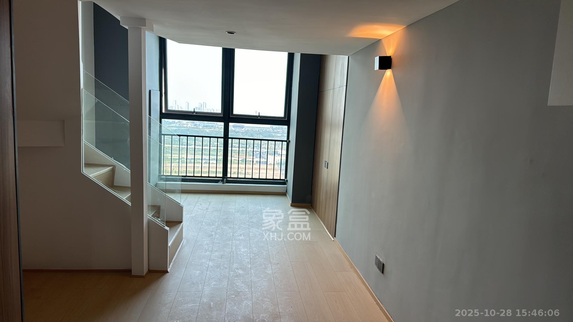 绿地商务广场 1室1厅1卫 1700.0元/月 绿地商务广场 1室1厅1卫 1700.0元/月室内图