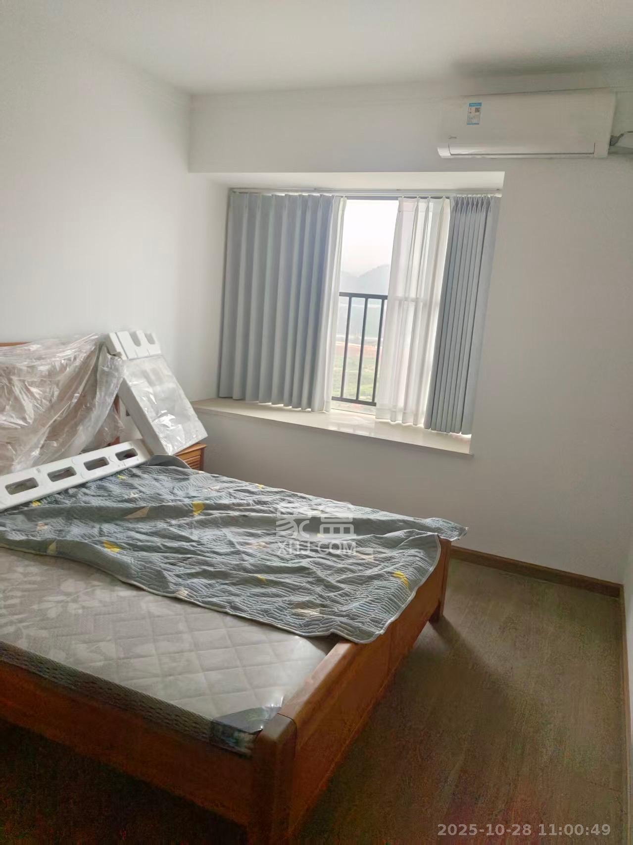 招商华发依云曦城 4室2厅2卫 2500.0元/月 招商华发依云曦城 4室2厅2卫 2500.0元/月室内图