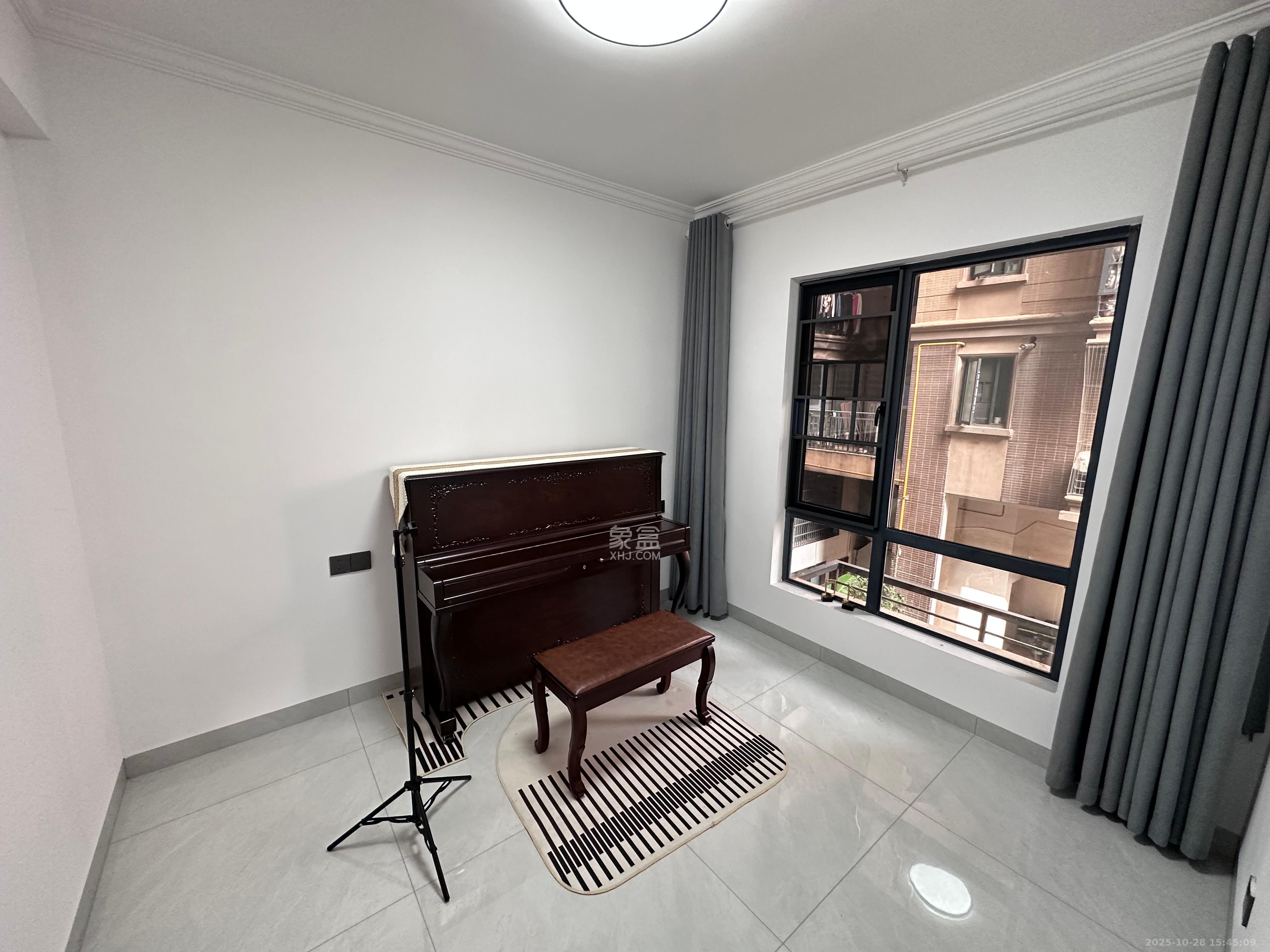 邦盛水岸御园  3室2厅2卫    2200.0元/月室内图