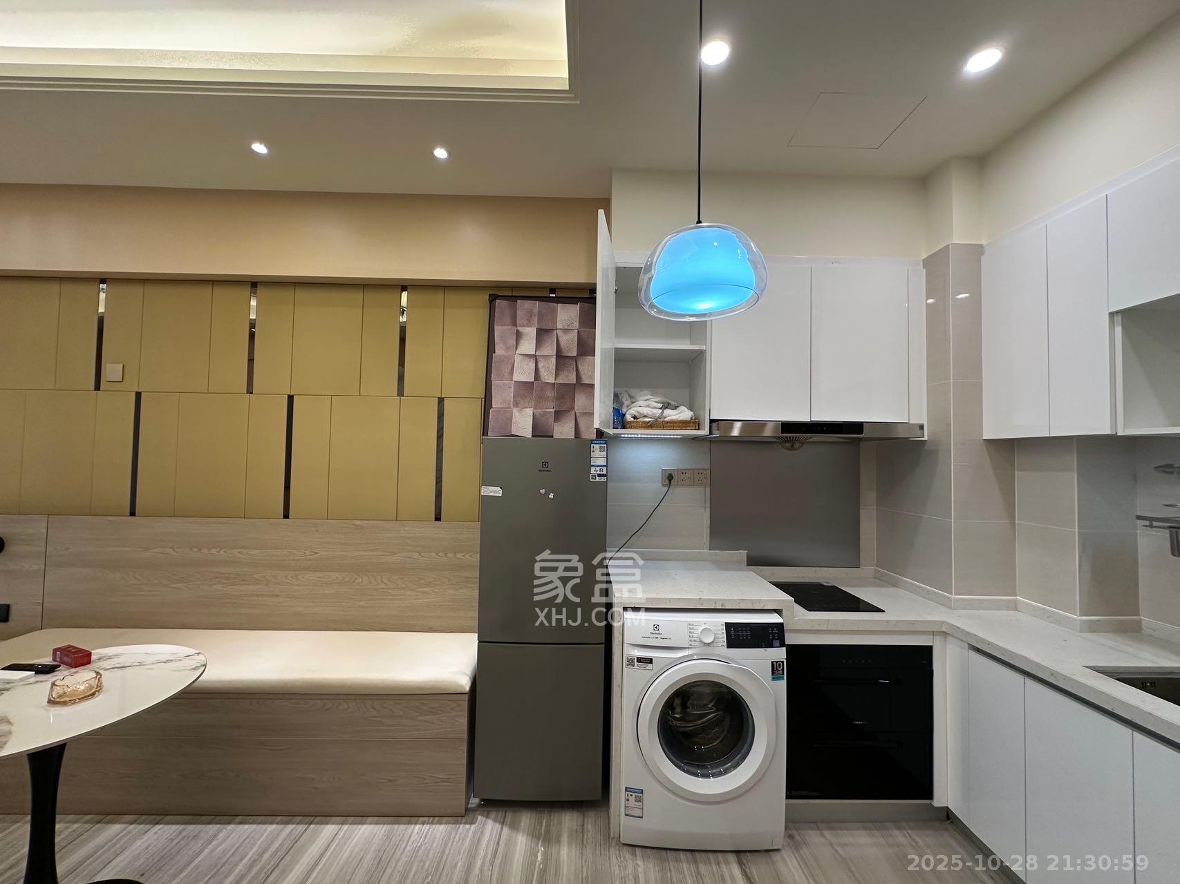 恒大誉府(融誉商业中心) 1室1厅1卫 1700.0元/月 恒大誉府(融誉商业中心) 1室1厅1卫 1700.0元/月室内图