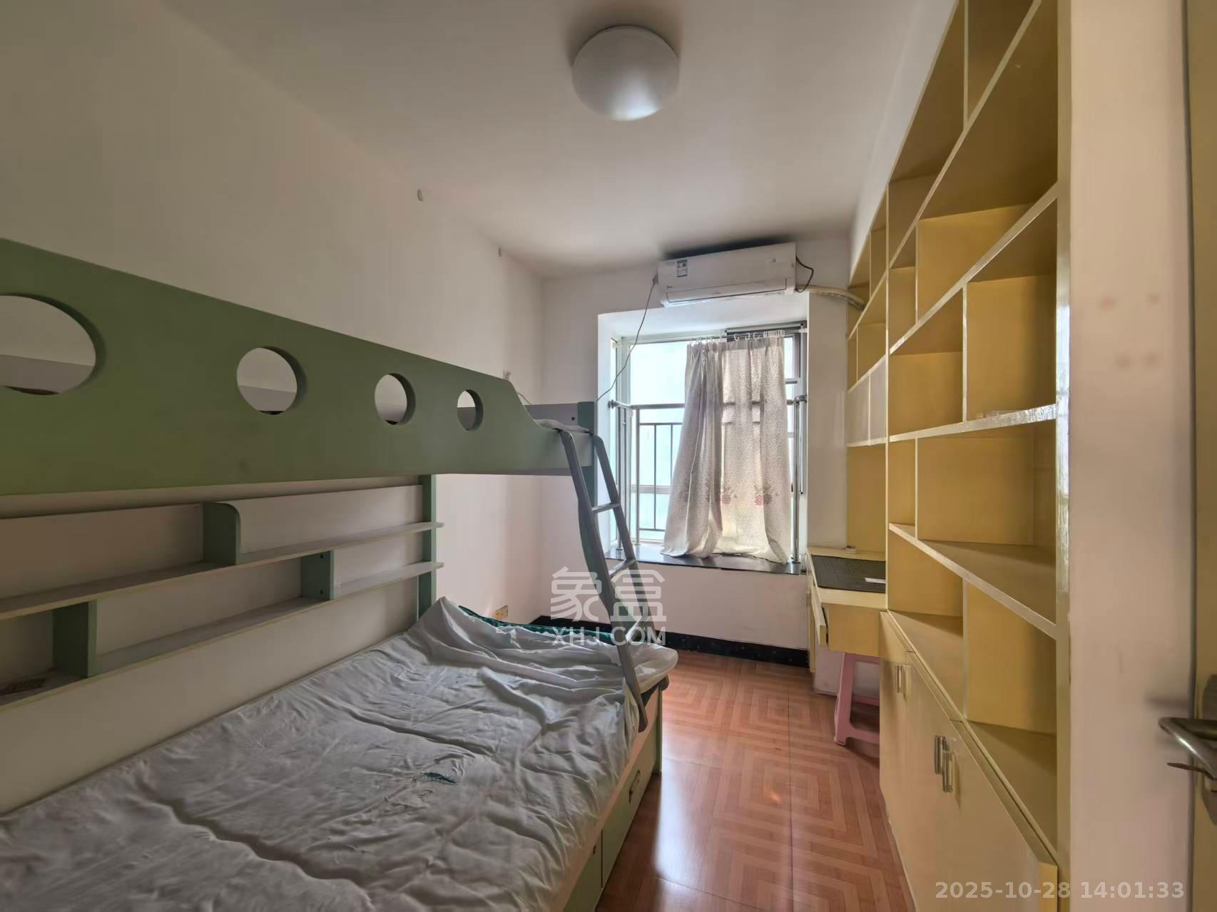 生活艺术城 3室2厅2卫 2500.0元/月 生活艺术城 3室2厅2卫 2500.0元/月室内图