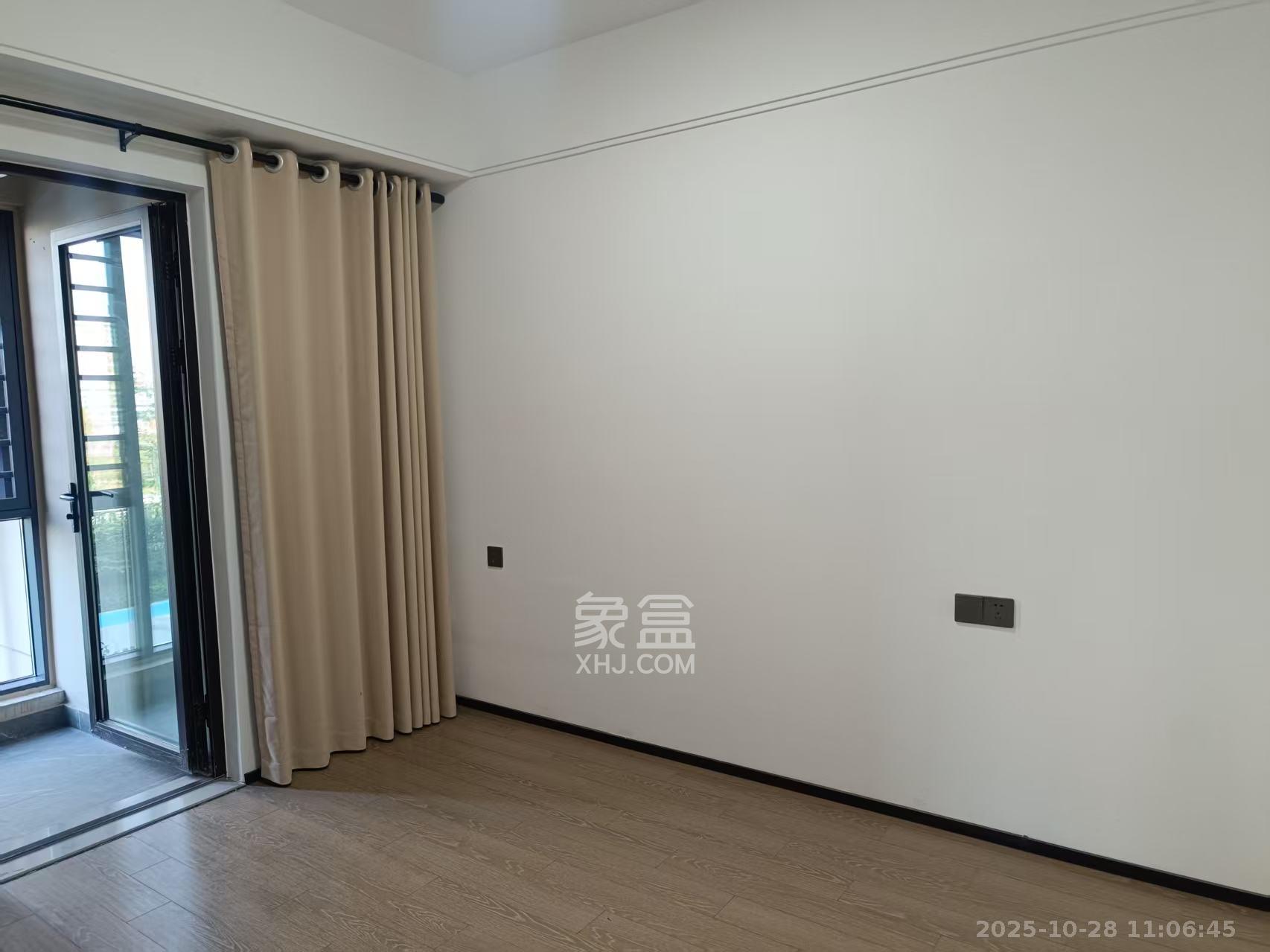 万科天空之境  3室1厅2卫    2600.0元/月室内图