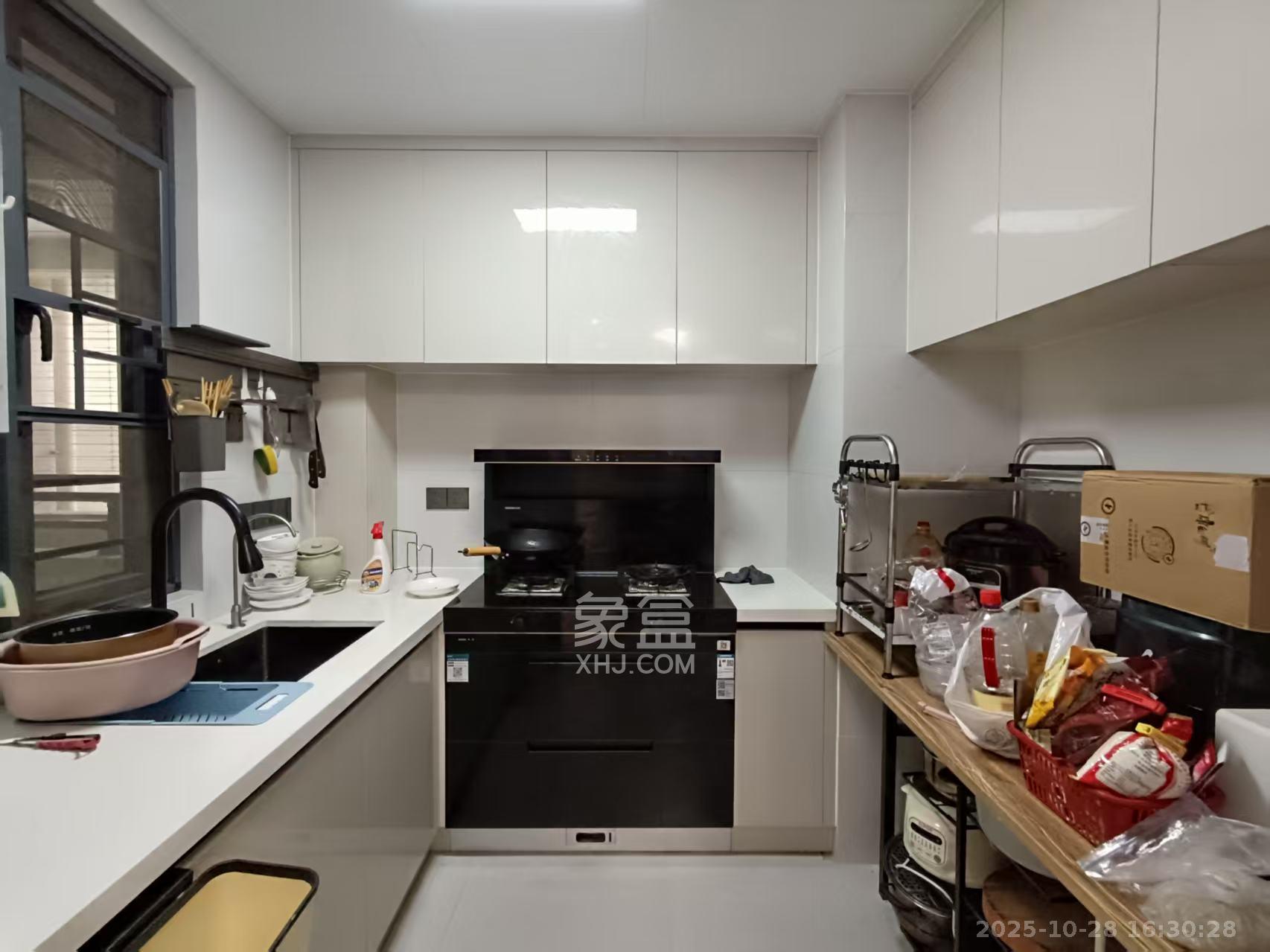 碧桂园智慧城市  3室2厅2卫    2400.0元/月室内图