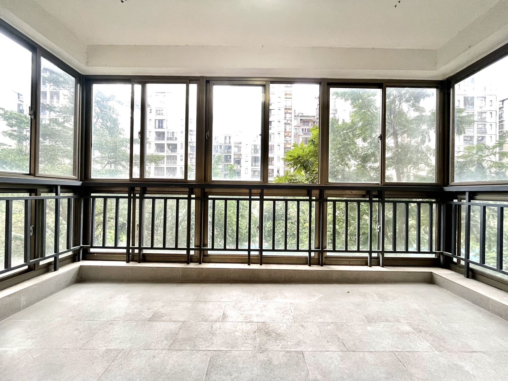 世代雅居  3室2厅2卫    4000.0元/月室内图