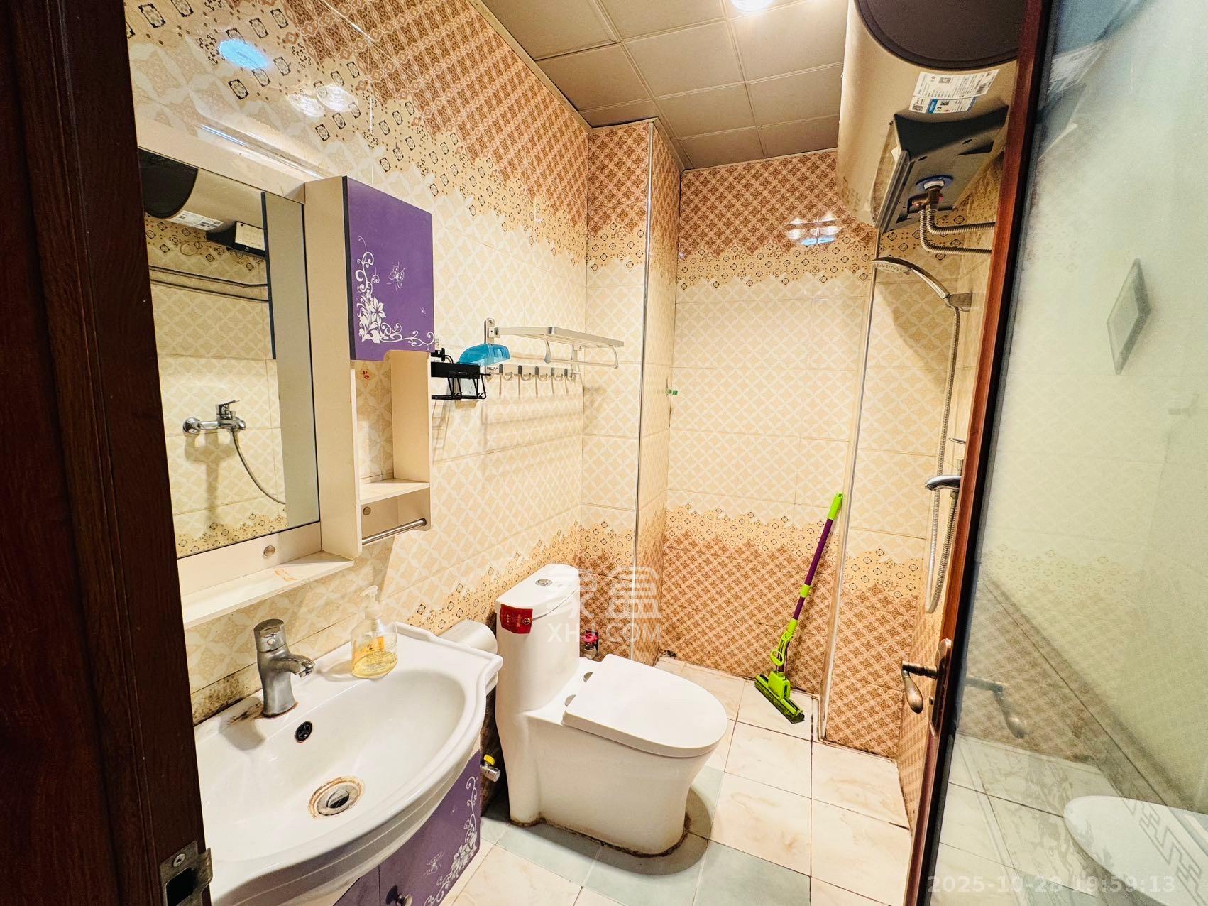 恒丰天湘华庭  1室1厅1卫    1800.0元/月 恒丰天湘华庭  1室1厅1卫    1800.0元/月室内图