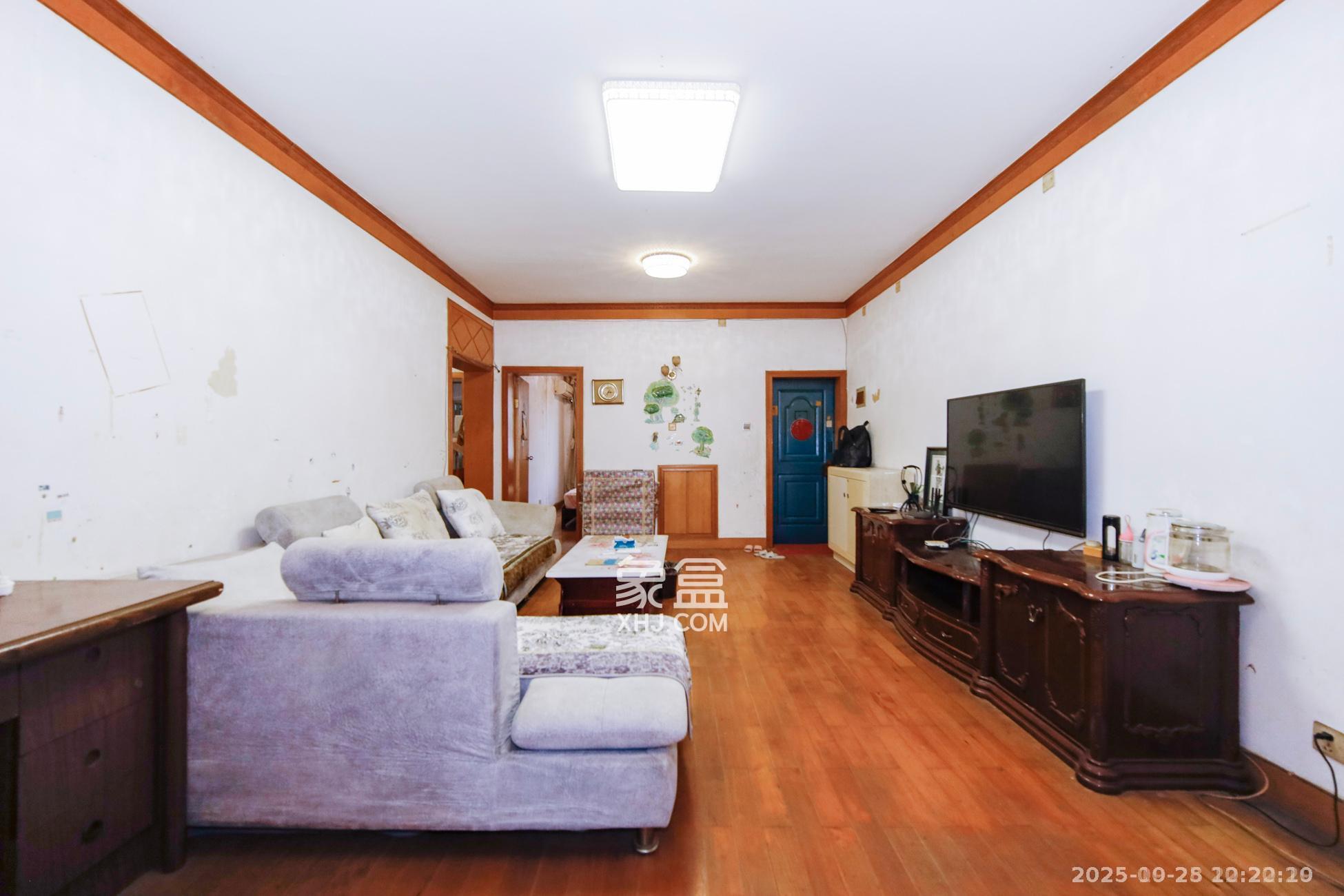 三湘小区  2室2厅1卫    1500.0元/月 三湘小区  2室2厅1卫    1500.0元/月室内图