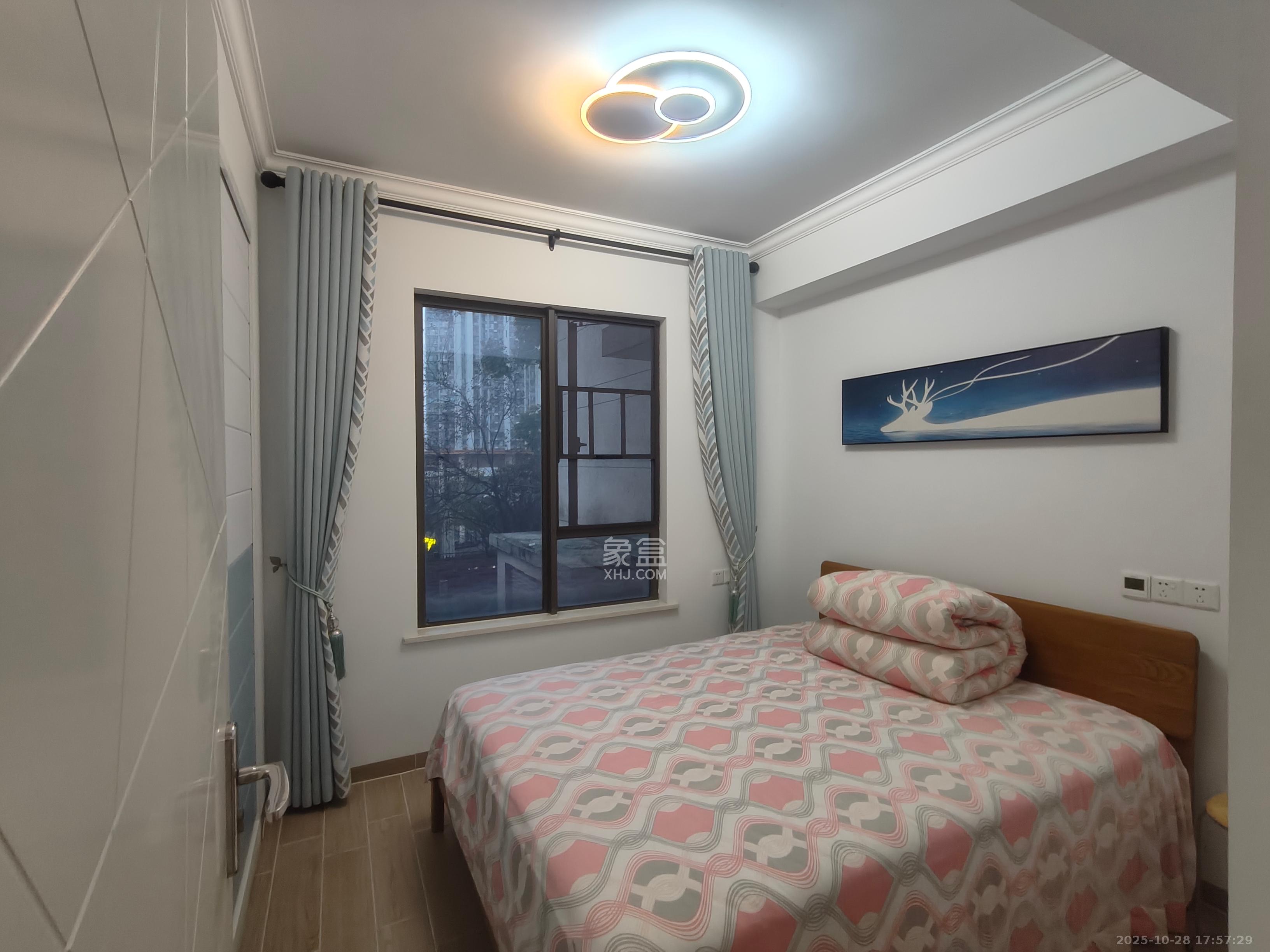 佳兆业云顶梅溪湖（佳兆业梅溪荟）  3室2厅2卫    3800.0元/月室内图