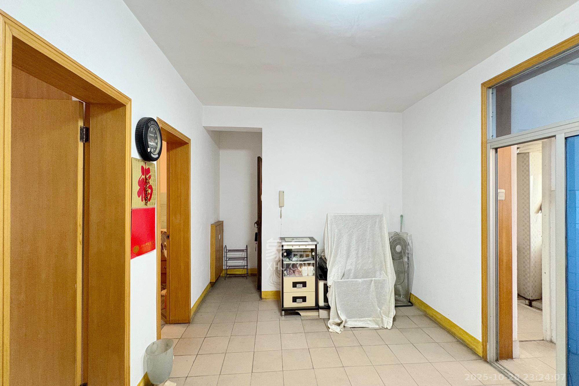 府后街50号三招四招宿舍  2室1厅1卫    46.0万客厅