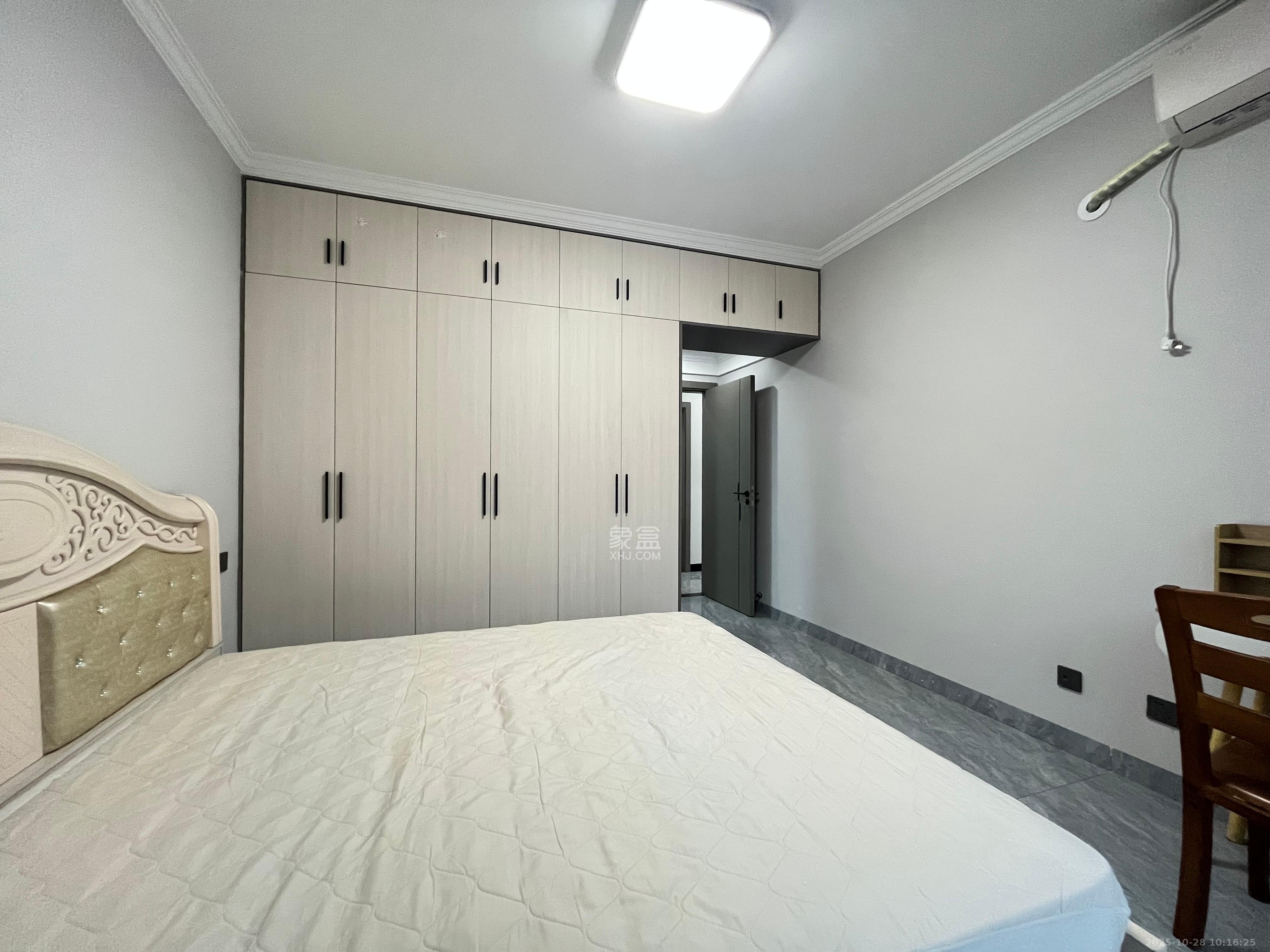 金南家园三期  3室2厅1卫    3200.0元/月室内图