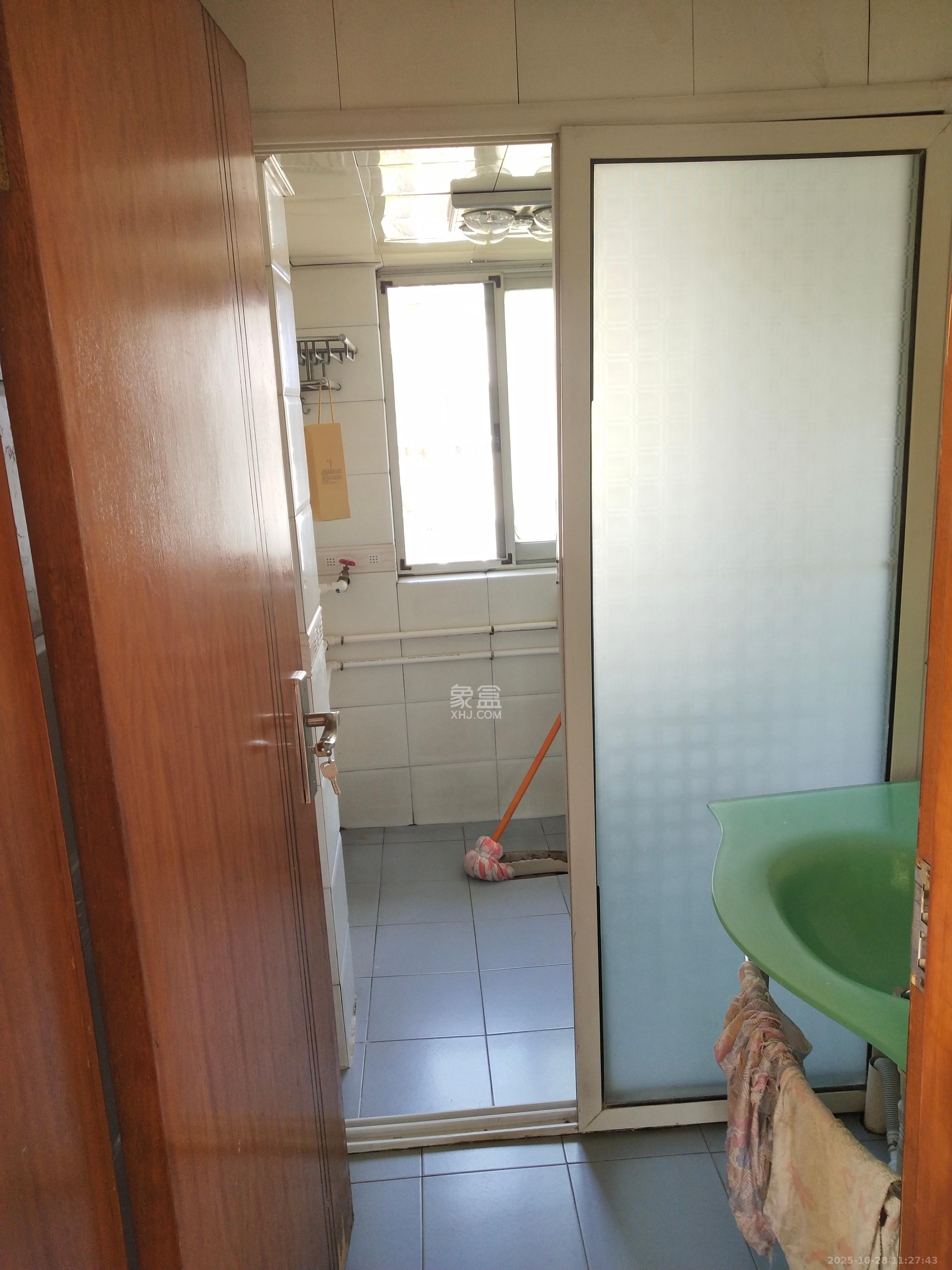 新世纪家园  2室1厅1卫    2000.0元/月室内图