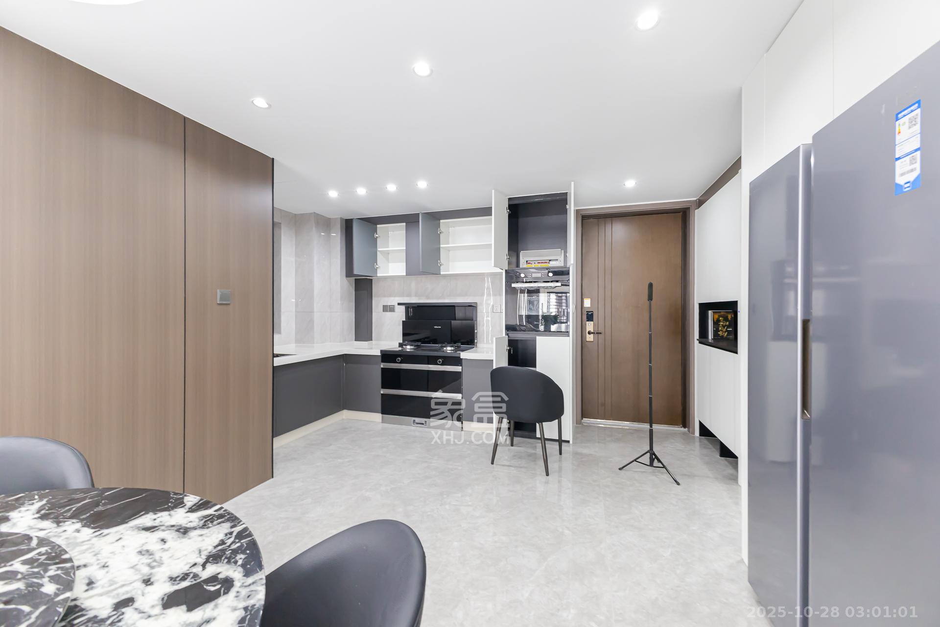 越秀湘江星汇城二期  4室2厅1卫    122.8万 越秀湘江星汇城二期  4室2厅1卫    122.8万厨房