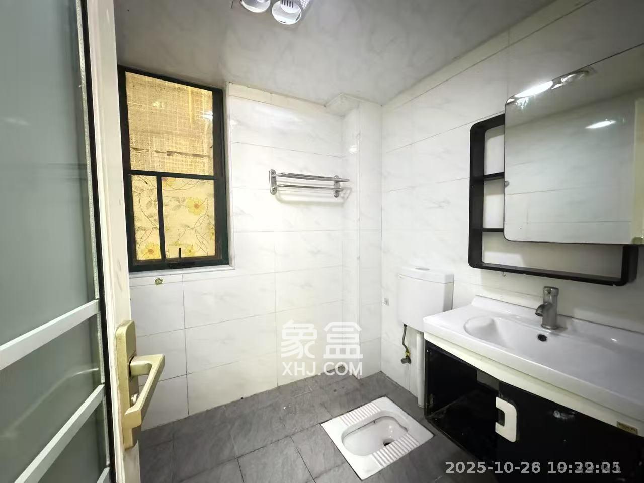 西韵佳苑  2室1厅1卫    2200.0元/月 西韵佳苑  2室1厅1卫    2200.0元/月室内图