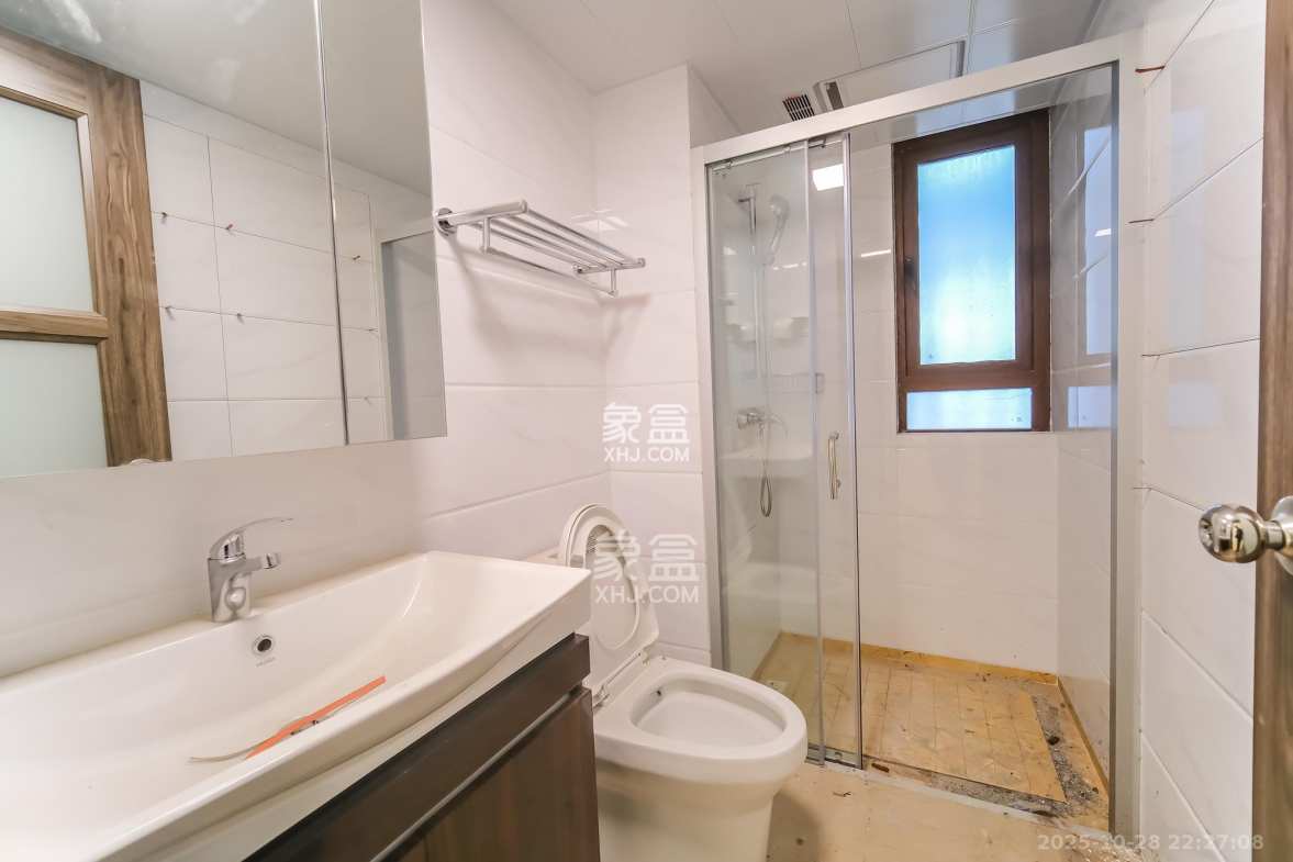 碧桂园翘楚棠 3室2厅2卫 88.68万 碧桂园翘楚棠 3室2厅2卫 88.68万卫生间